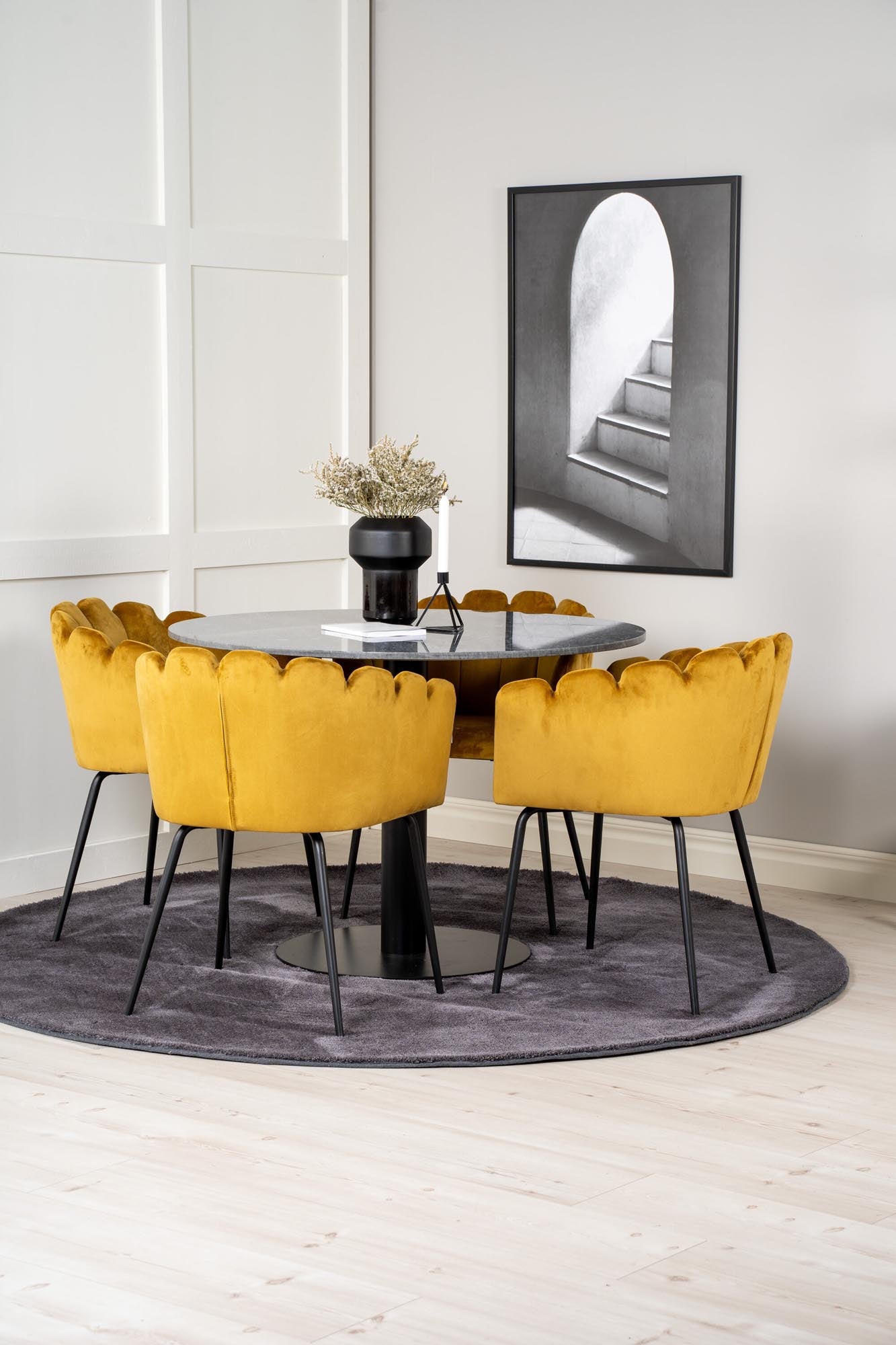 Modernes Esszimmerset Estelle + Limhamn für zeitlose Eleganz.