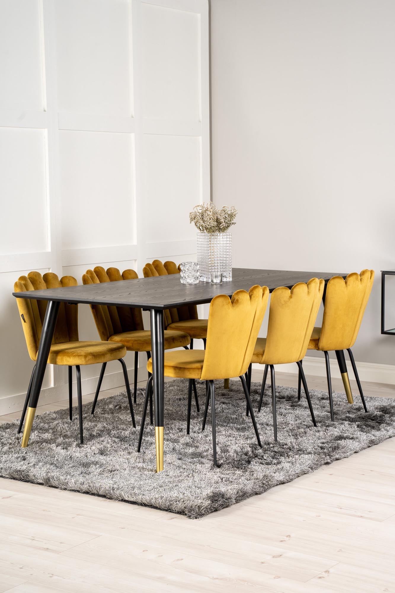 Elegantes Esszimmerset für 6 von Venture Home, Tisch 180cm.