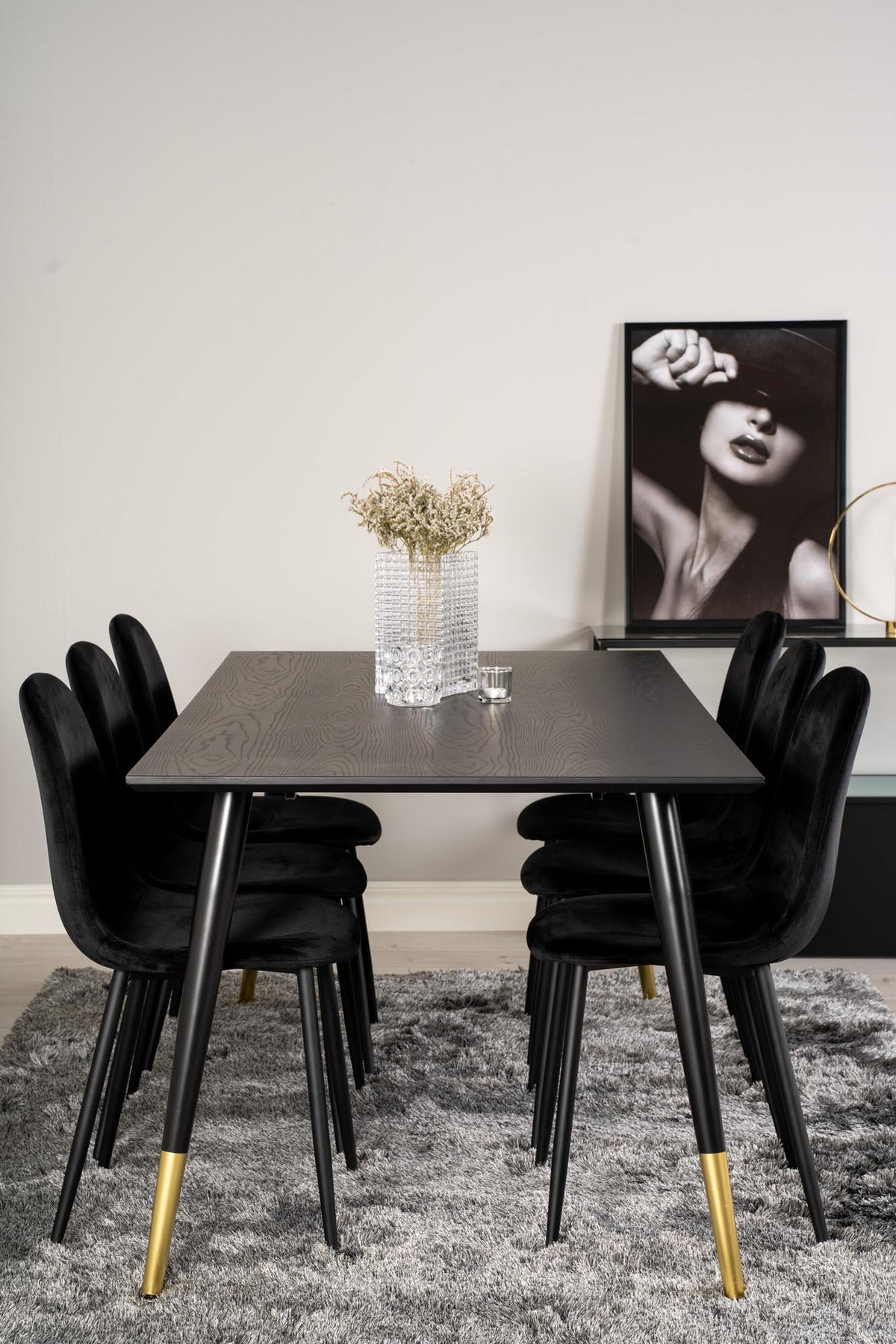 Dipp Esszimmerset + Polar 180cm/6St. in Schwarz präsentiert im Onlineshop von KAQTU Design AG. Esszimmerset ist von Venture Home