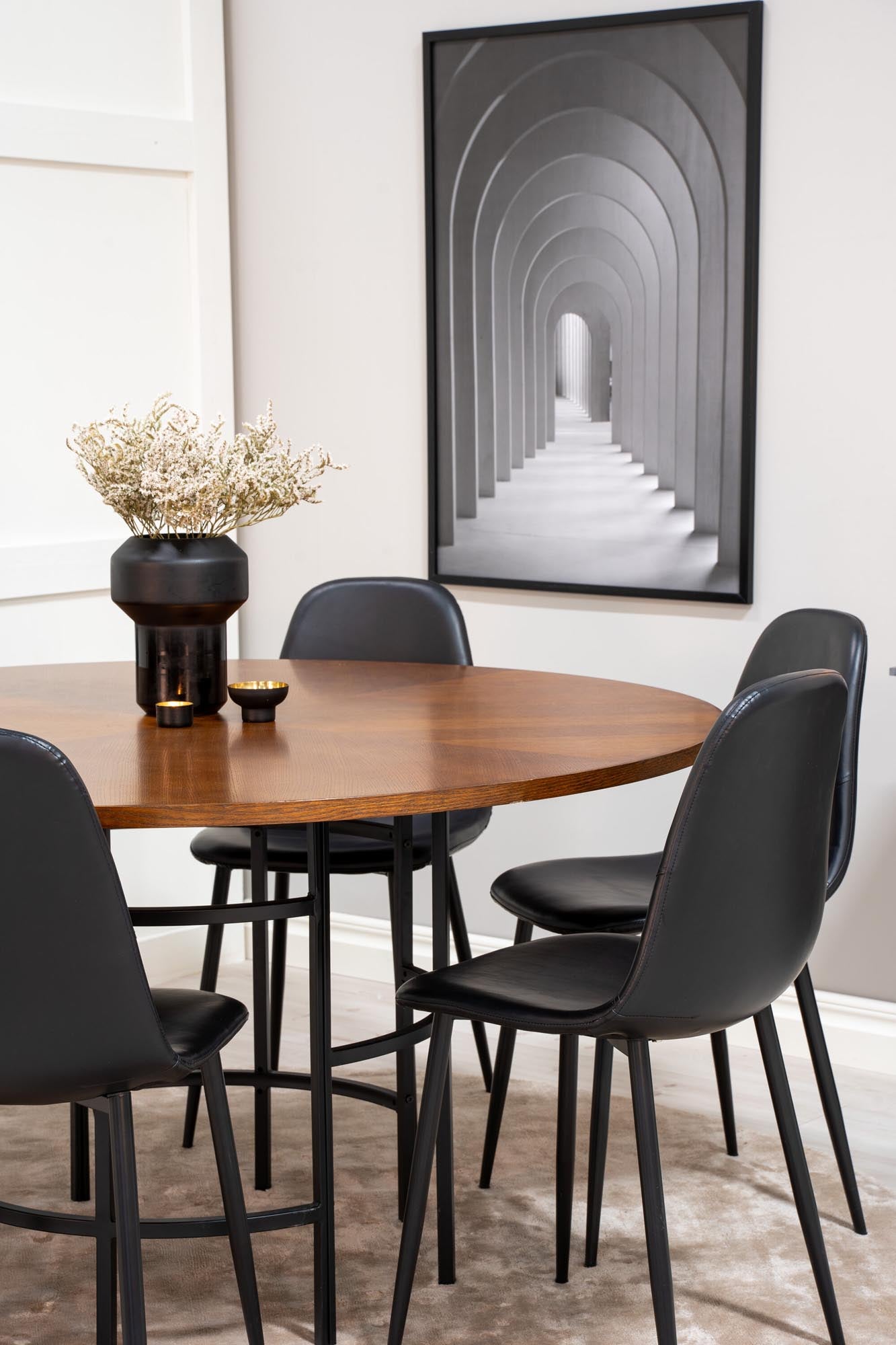 Esszimmerset Copenhagen + Polar ⌀140cm/6St. in Schwarz präsentiert im Onlineshop von KAQTU Design AG. Esszimmerset ist von Venture Home