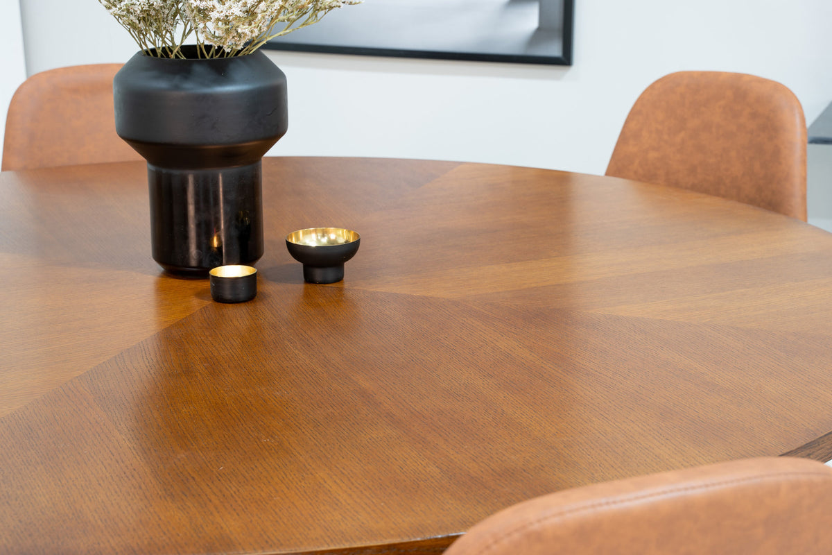 Esszimmerset Copenhagen + Polar ⌀140cm/6St. in Schwarz Braun präsentiert im Onlineshop von KAQTU Design AG. Esszimmerset ist von Venture Home