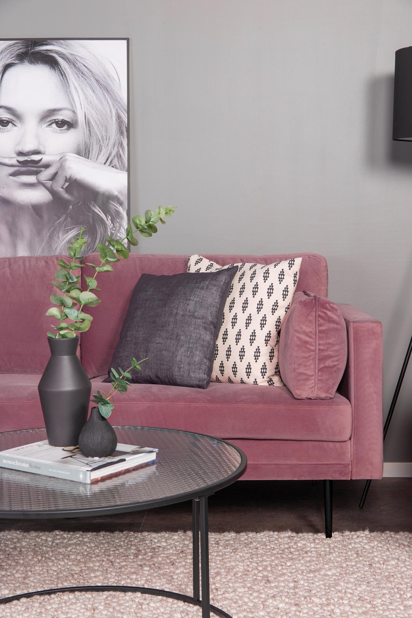 Boom Sofa in Altrosa/Schwarz präsentiert im Onlineshop von KAQTU Design AG. 3er Sofa ist von Venture Home