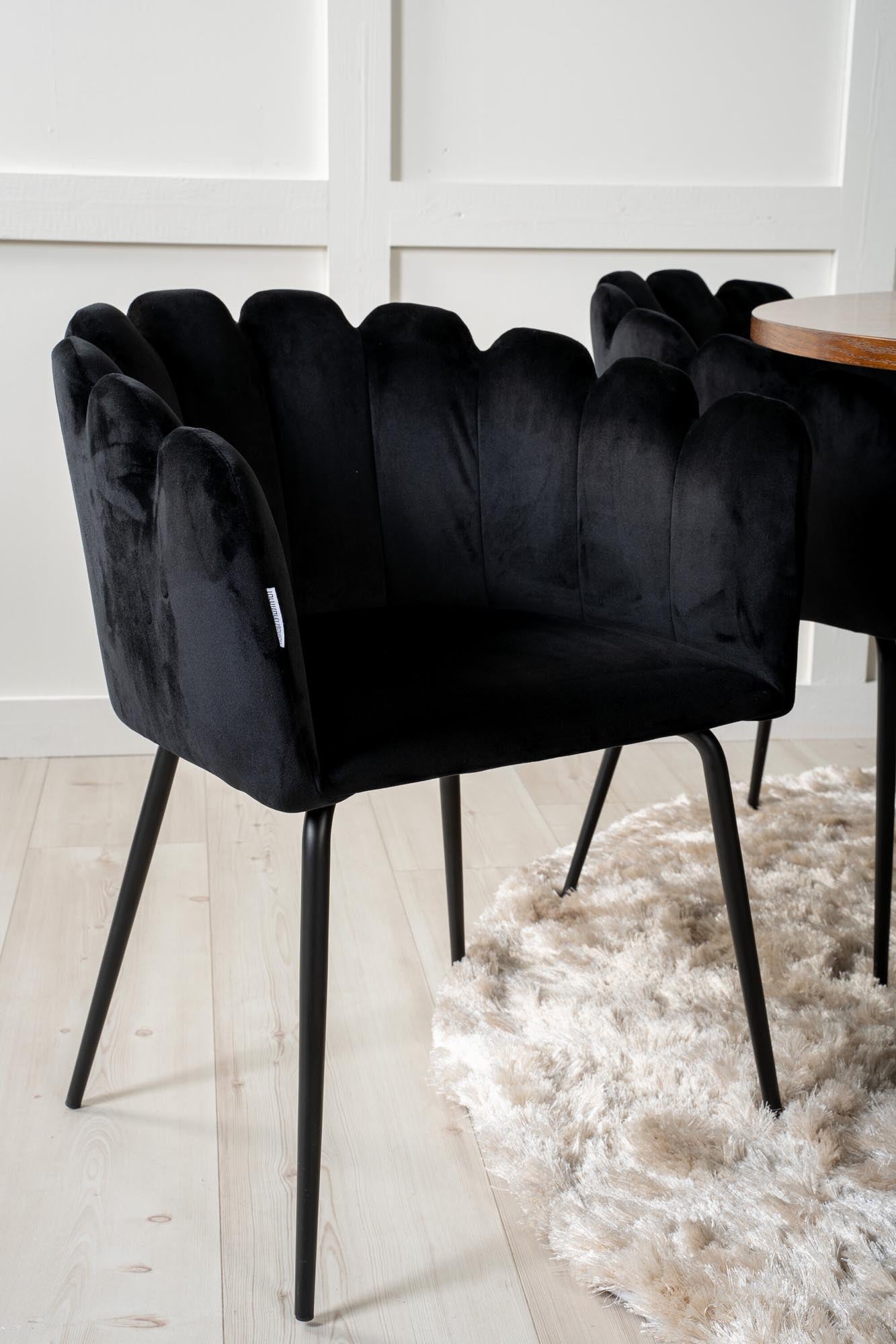 Stilvolles Esszimmerset für 6 Personen, rund, von Venture Home.