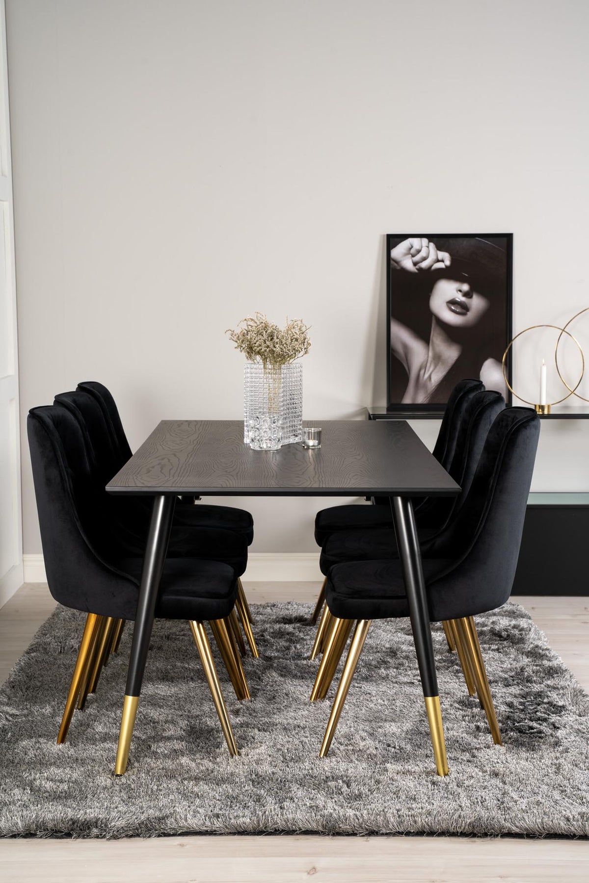 Dipp Esszimmerset + Velvet Deluxe 180cm/6St. in Schwarz / Gold / Gold präsentiert im Onlineshop von KAQTU Design AG. Esszimmerset ist von Venture Home