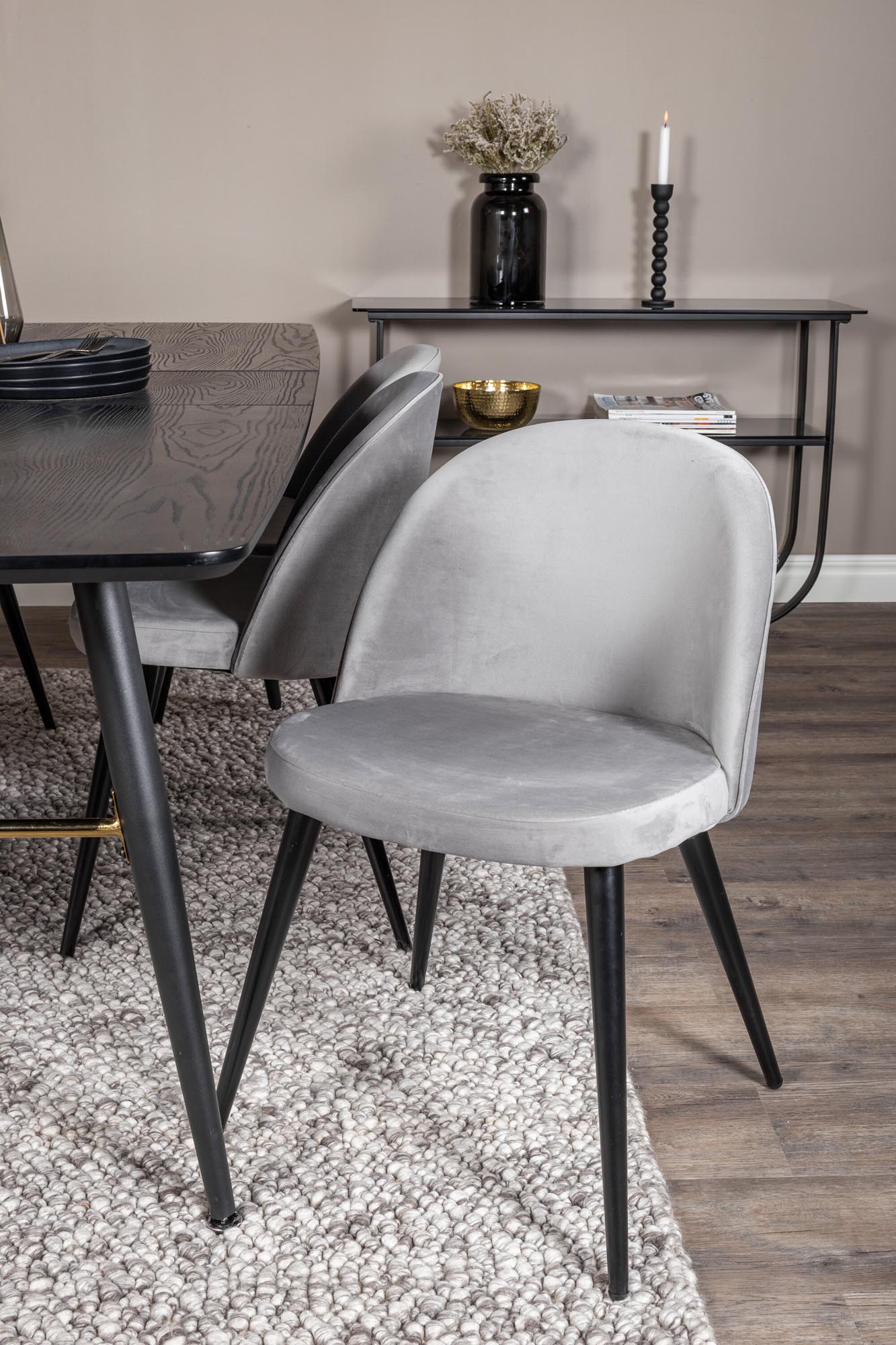 Elegantes Esszimmerset in Gold, ausziehbar, 180cm, 6 Samtstühle.