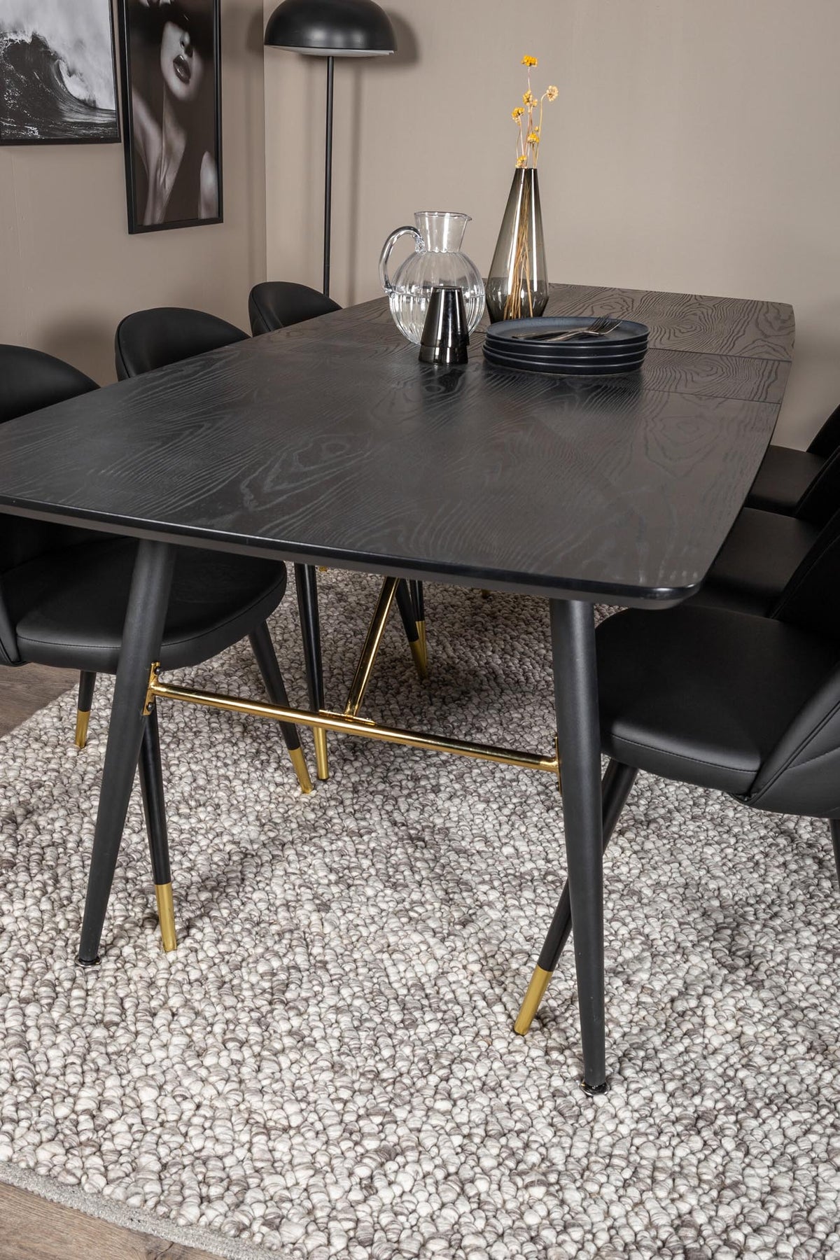 Gold Esszimmerset ausziehbar + Velvet 180cm/6St. in Schwarz / Gold präsentiert im Onlineshop von KAQTU Design AG. Esszimmerset ist von Venture Home