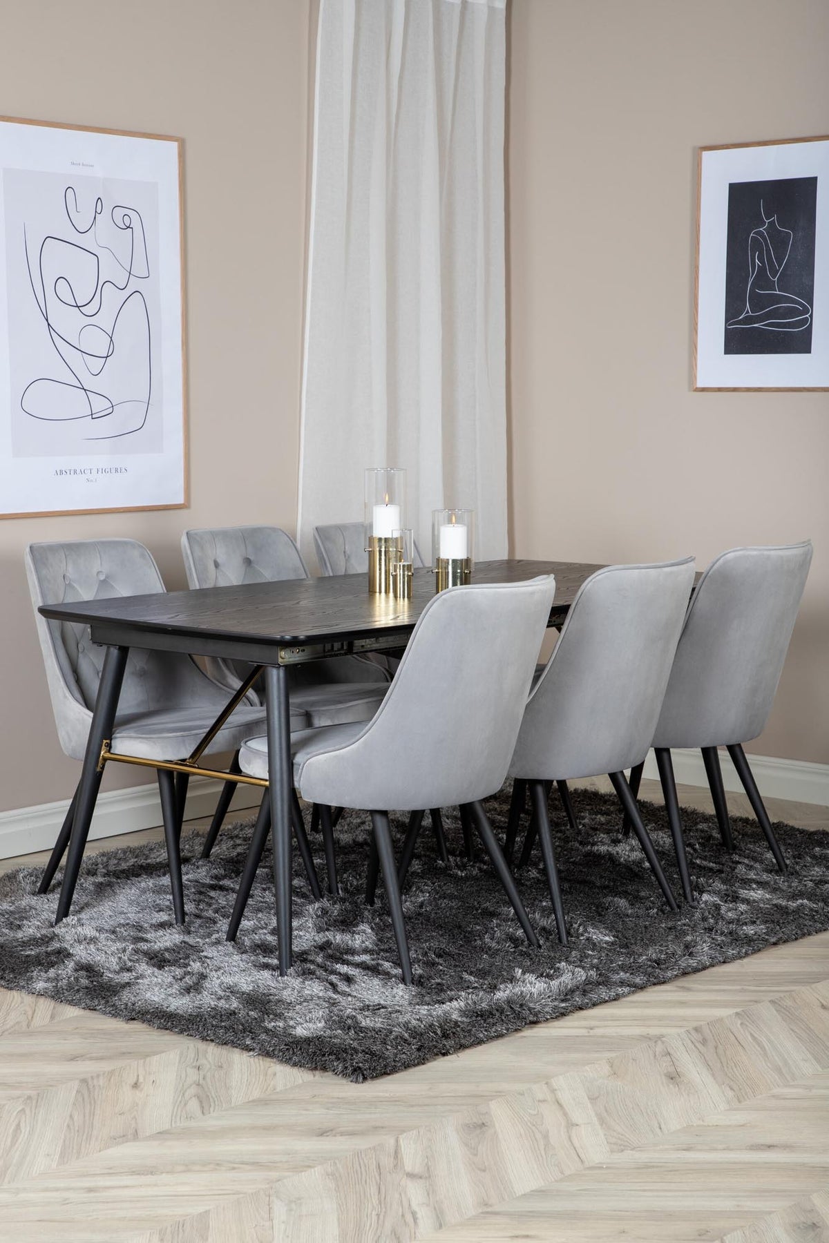 Gold Esszimmerset ausziehbar + Velvet Deluxe 180cm/6St. in Schwarz präsentiert im Onlineshop von KAQTU Design AG. Esszimmerset ist von Venture Home