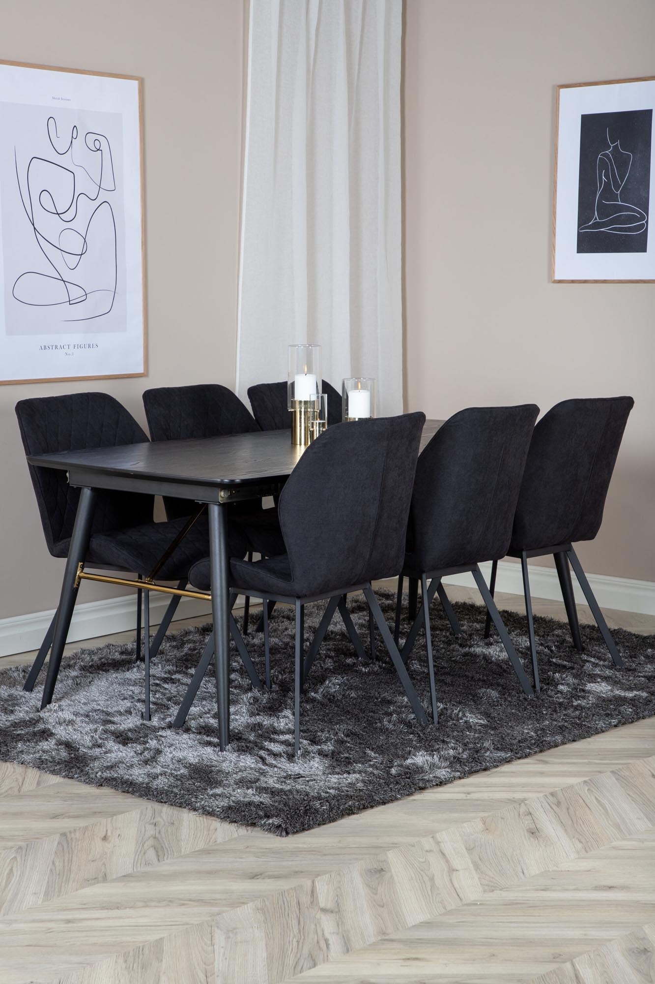 Elegantes, ausziehbares Gold Esszimmerset von Venture Home mit 180 cm Tisch und 6 komfortablen Gemma-Stühlen für gesellige Anlässe.