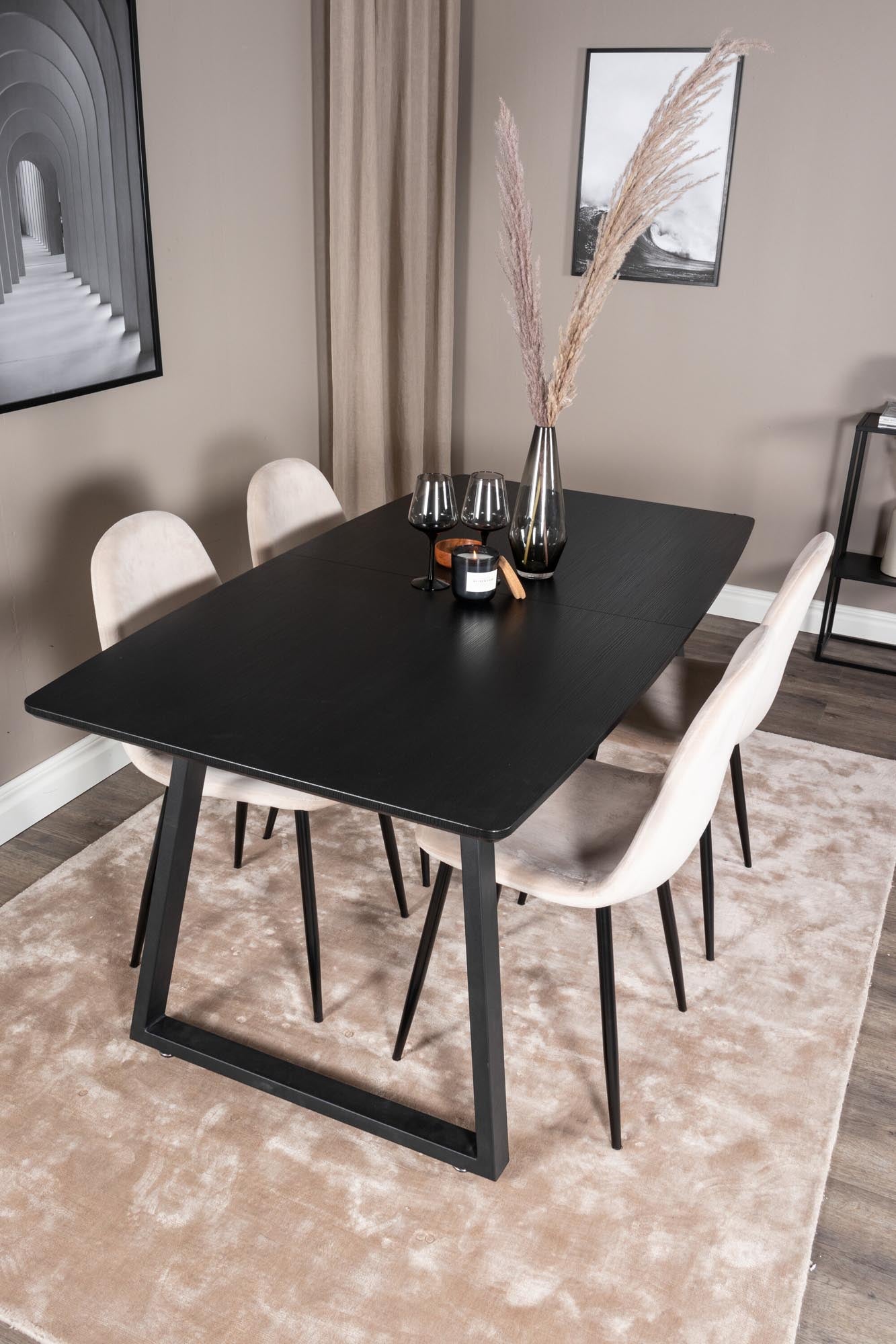 Inca Esszimmerset: Stilvoll erweiterbar für gesellige Abende.