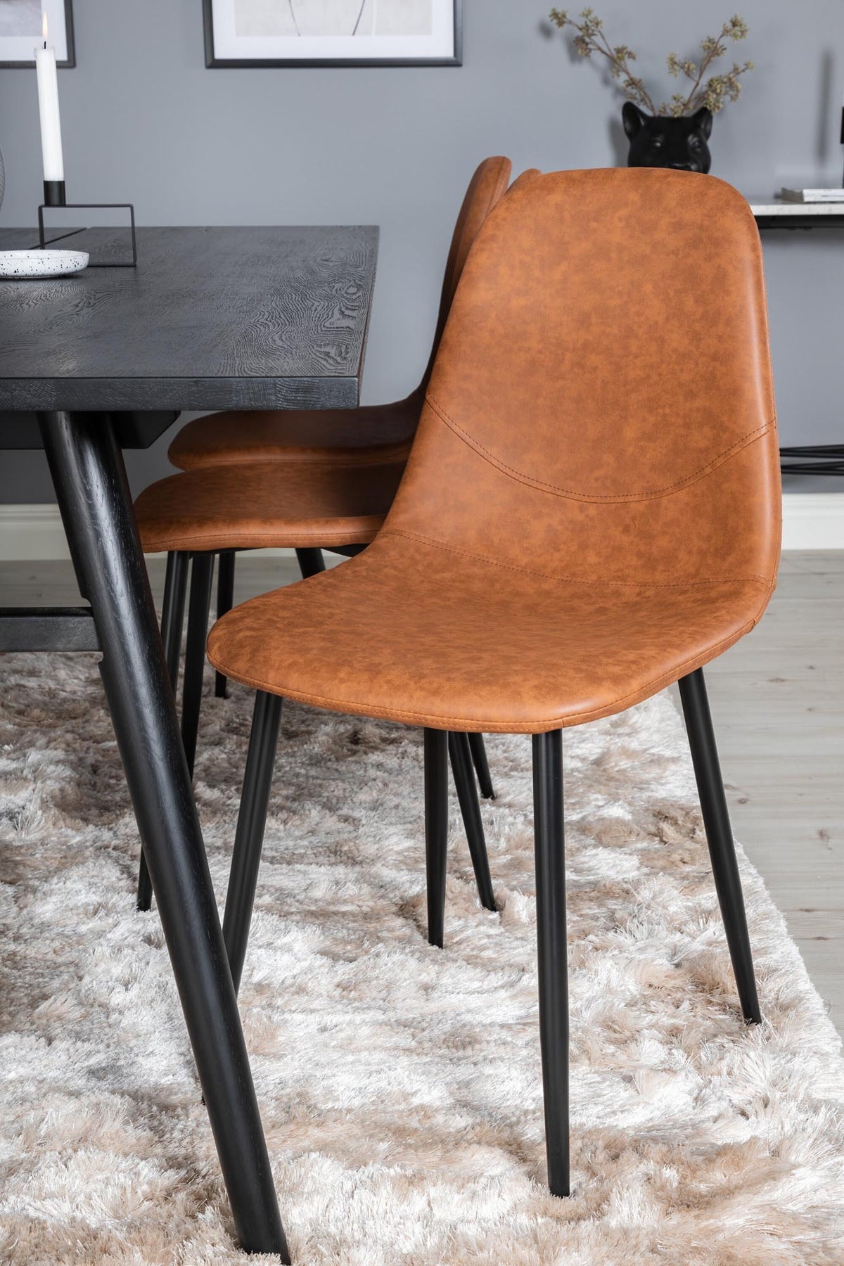 Sleek Esszimmerset ausziehbar + Polar 195cm/6St. in Schwarz Braun präsentiert im Onlineshop von KAQTU Design AG. Esszimmerset ist von Venture Home