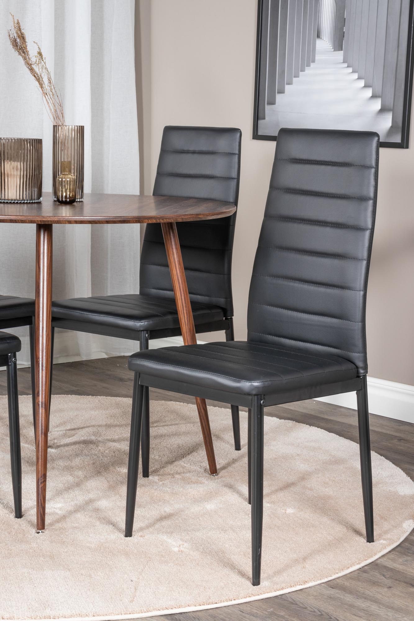 Elegantes Esszimmerset Plaza + Slim, 100cm Tisch, 4 Stühle, modern.