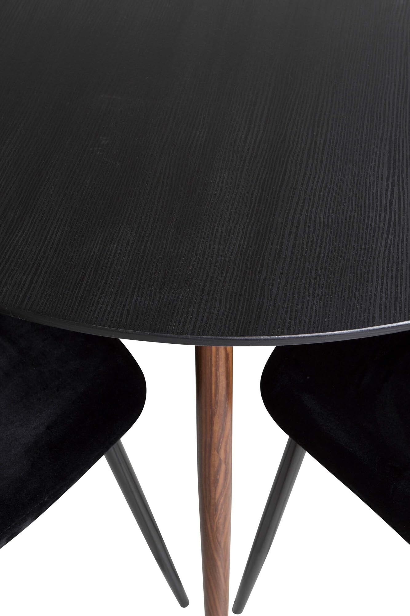 Elegantes Plaza Esszimmerset mit 100 cm rundem Tisch und 4 komfortablen Samtstühlen Polar. Ideal für gesellige Runden und stilvolle Einrichtung.