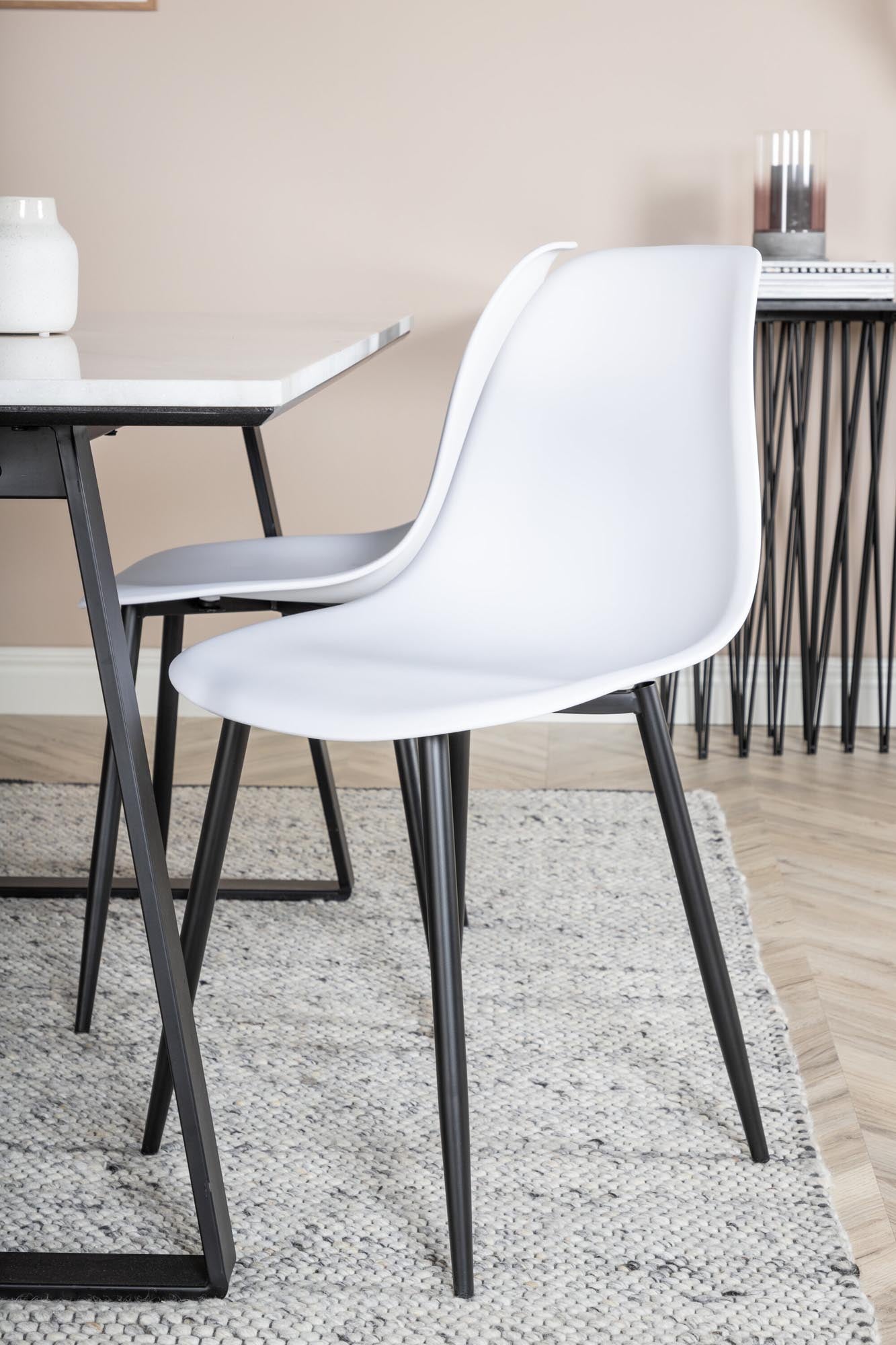 Elegantes Esszimmerset Estelle: Skandinavische Eleganz für Ihr Zuhause.