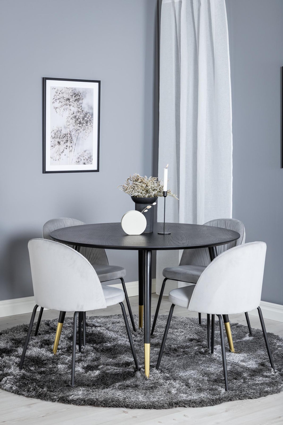 Dipp Esszimmerset + Wrinkles ⌀115cm/4St. in Schwarzgrau präsentiert im Onlineshop von KAQTU Design AG. Esszimmerset ist von Venture Home