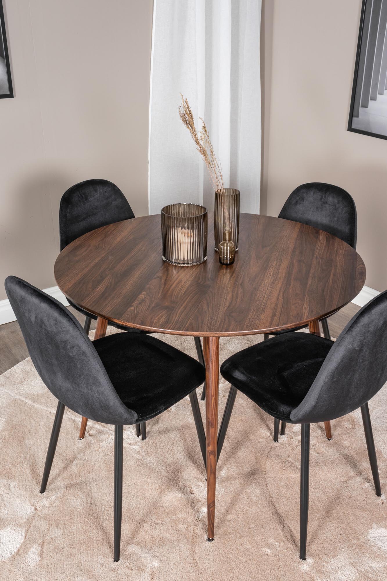 Stilvolles Plaza Esszimmerset: 100cm Tisch & 4 Stühle von Venture Home.