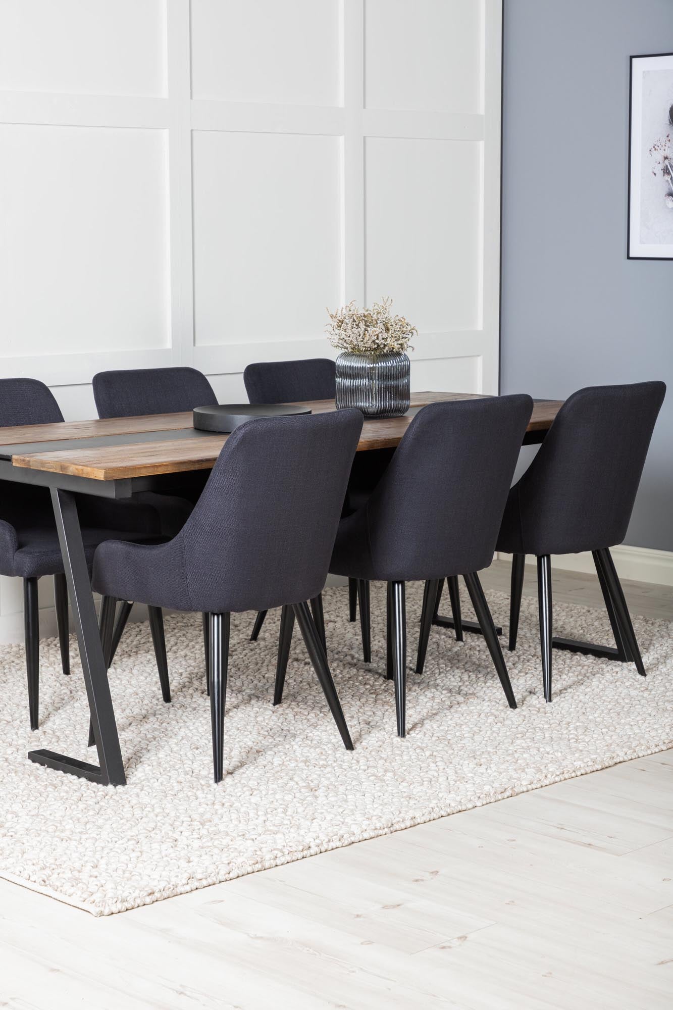 Stilvolles Jakarta Esszimmerset für gesellige Abende mit 6 Gästen.