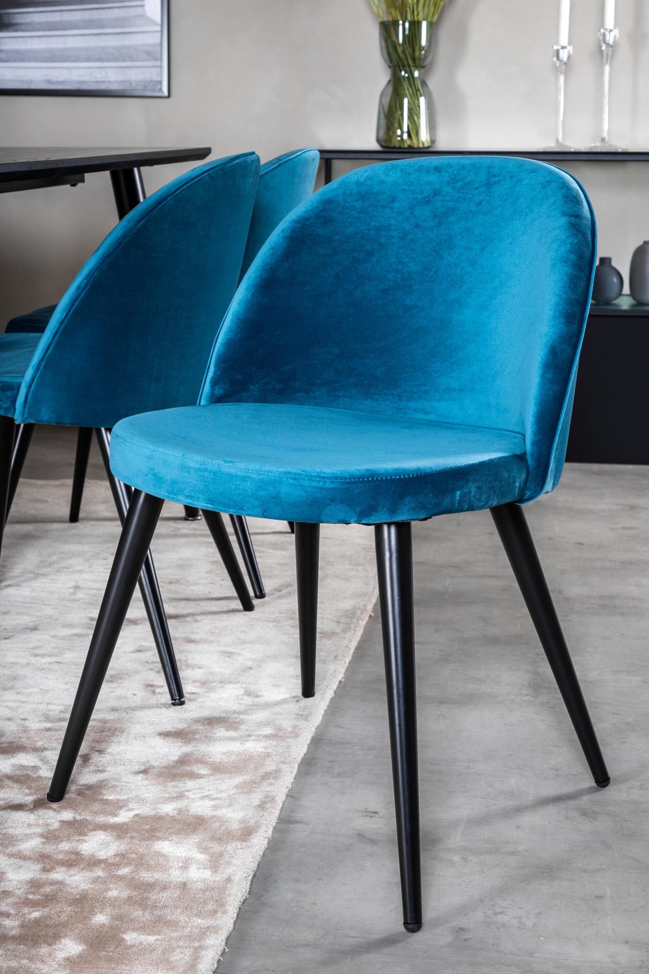 Luxuriöses Dipp Esszimmerset 180cm für 6 Personen, samtig, von Venture Home.