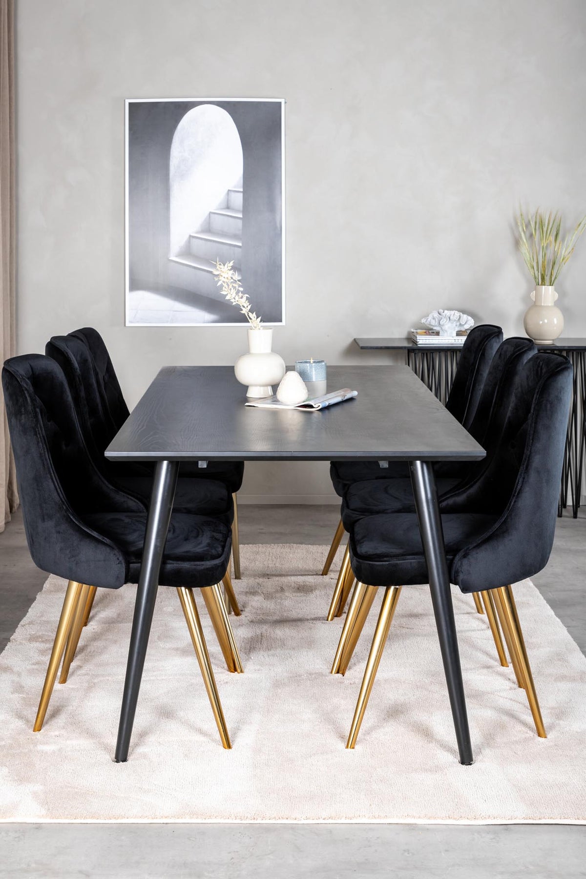 Dipp Esszimmerset + Velvet Deluxe 180cm/6St. in Schwarz / Gold präsentiert im Onlineshop von KAQTU Design AG. Esszimmerset ist von Venture Home