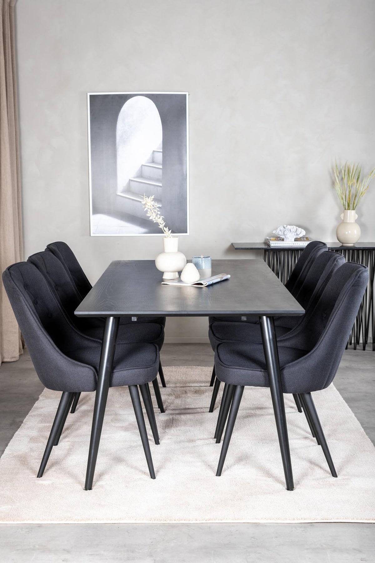 Dipp Esszimmerset + Velvet Deluxe 180cm/6St. in Schwarz präsentiert im Onlineshop von KAQTU Design AG. Esszimmerset ist von Venture Home