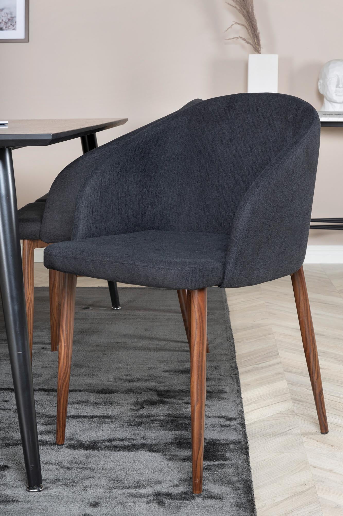 Stilvolles Dipp Esszimmerset mit 180cm Tisch und 6 Stühlen von Venture Home.