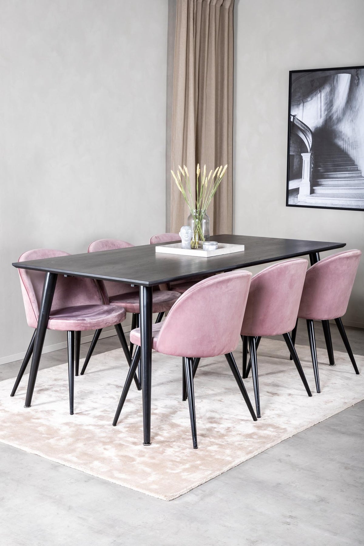 Dipp Esszimmerset + Velvet 180cm/6St. in Schwarz / Altrosa präsentiert im Onlineshop von KAQTU Design AG. Esszimmerset ist von Venture Home