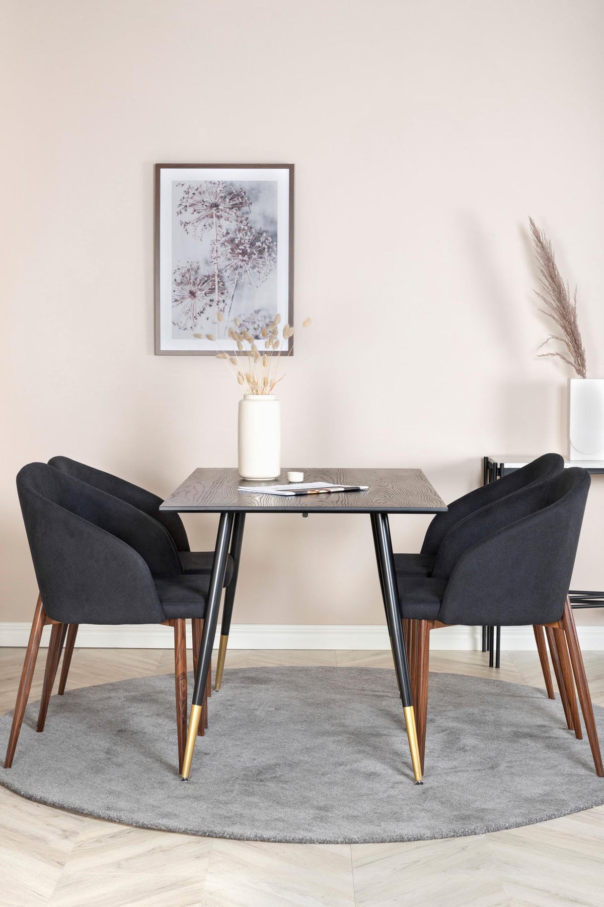 Dipp Esszimmerset + Arch 120cm/4St. in Schwarz, Natur präsentiert im Onlineshop von KAQTU Design AG. Esszimmerset ist von Venture Home