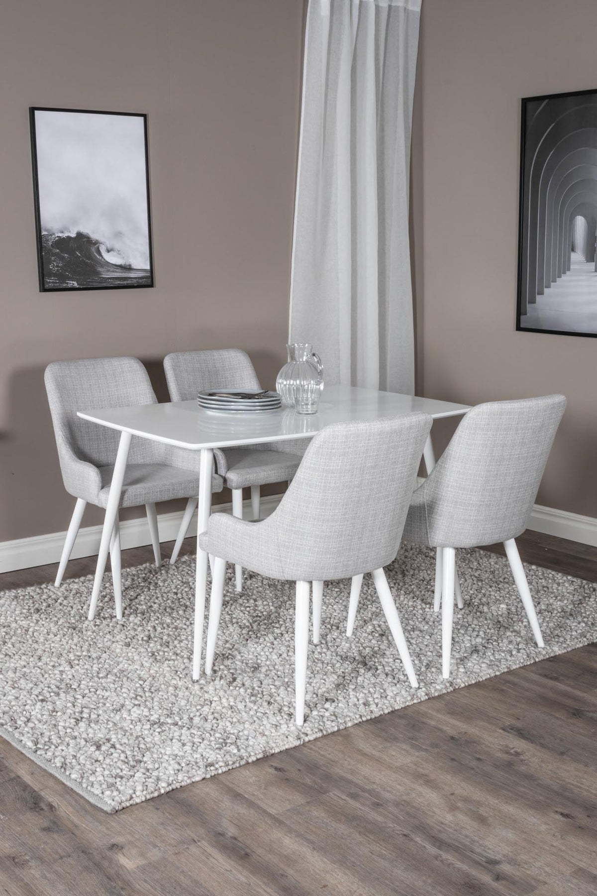Polar Esszimmerset + Plaza 120cm/4St. in Grau weiss präsentiert im Onlineshop von KAQTU Design AG. Esszimmerset ist von Venture Home