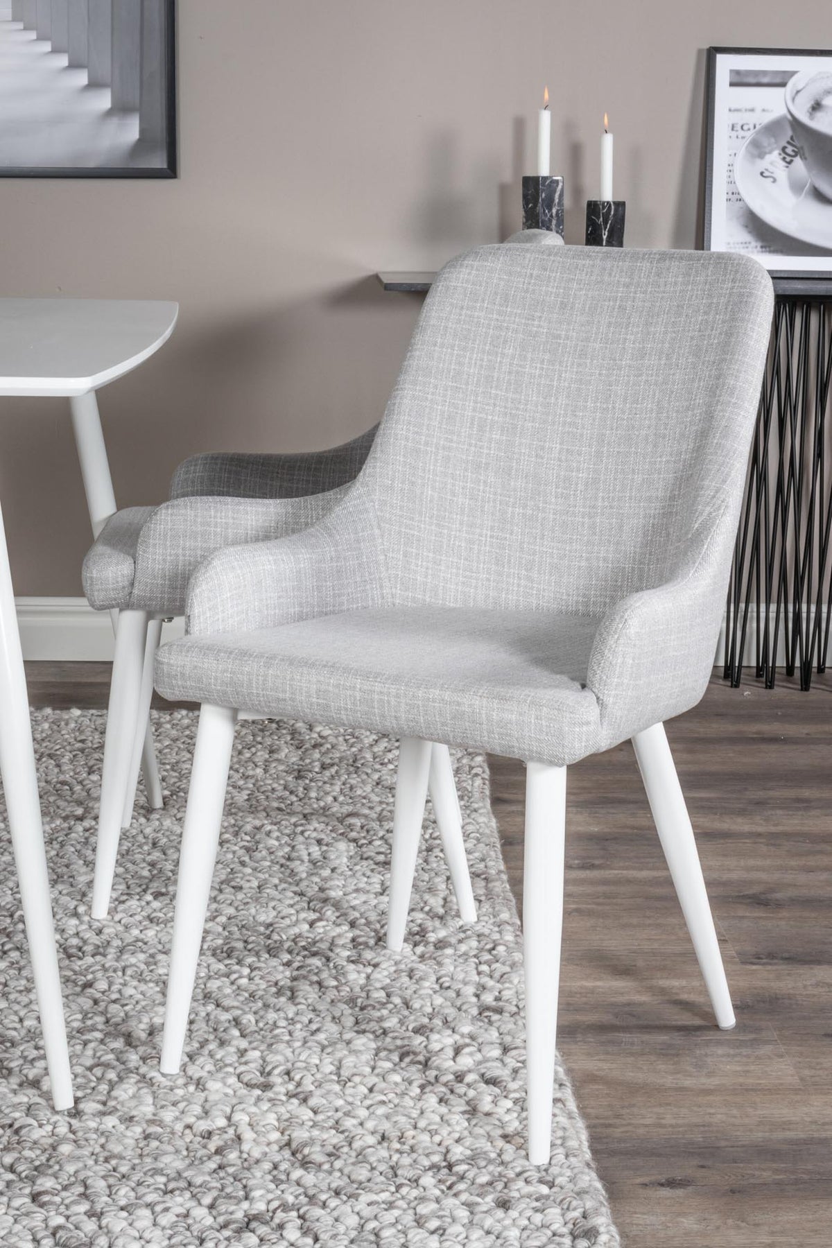 Polar Esszimmerset + Plaza 120cm/4St. in Grau weiss präsentiert im Onlineshop von KAQTU Design AG. Esszimmerset ist von Venture Home