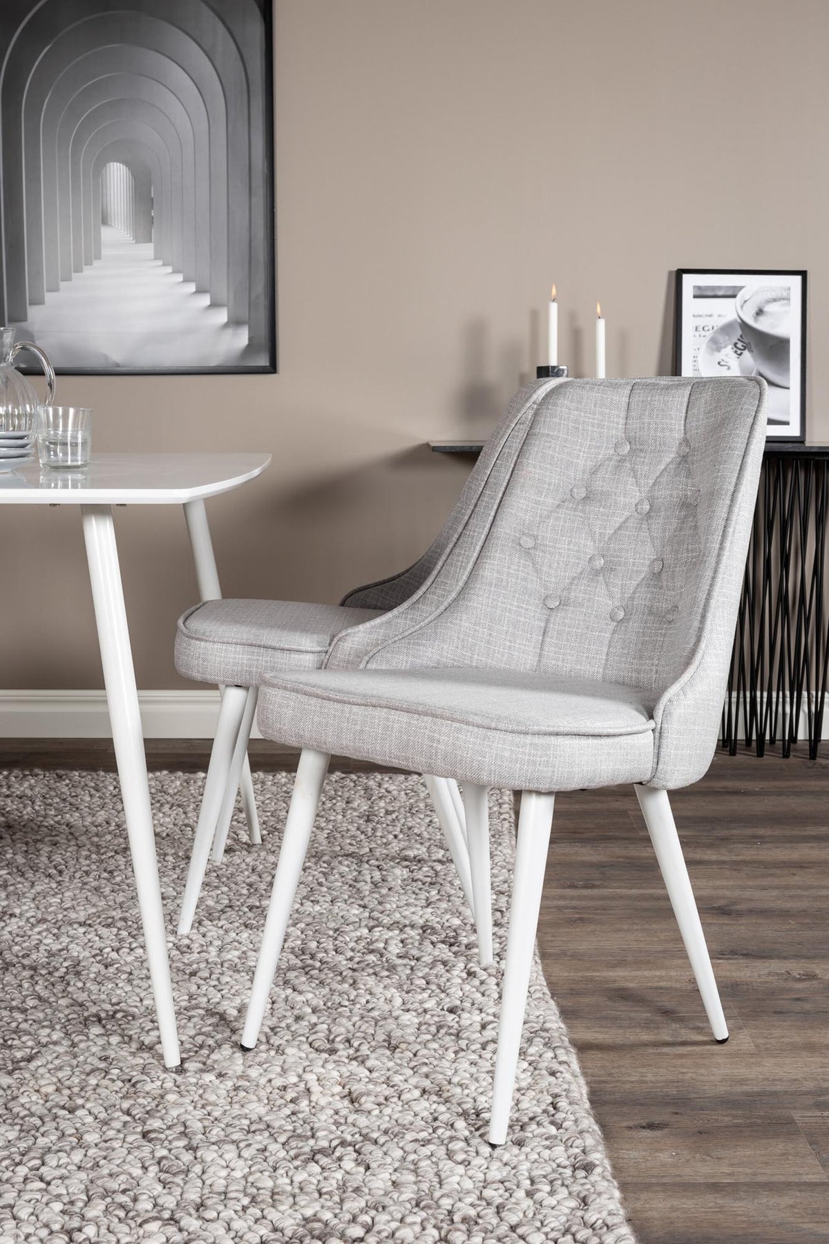 Polar Esszimmerset + Velvet Deluxe 120cm/4St. in Weiss präsentiert im Onlineshop von KAQTU Design AG. Esszimmerset ist von Venture Home