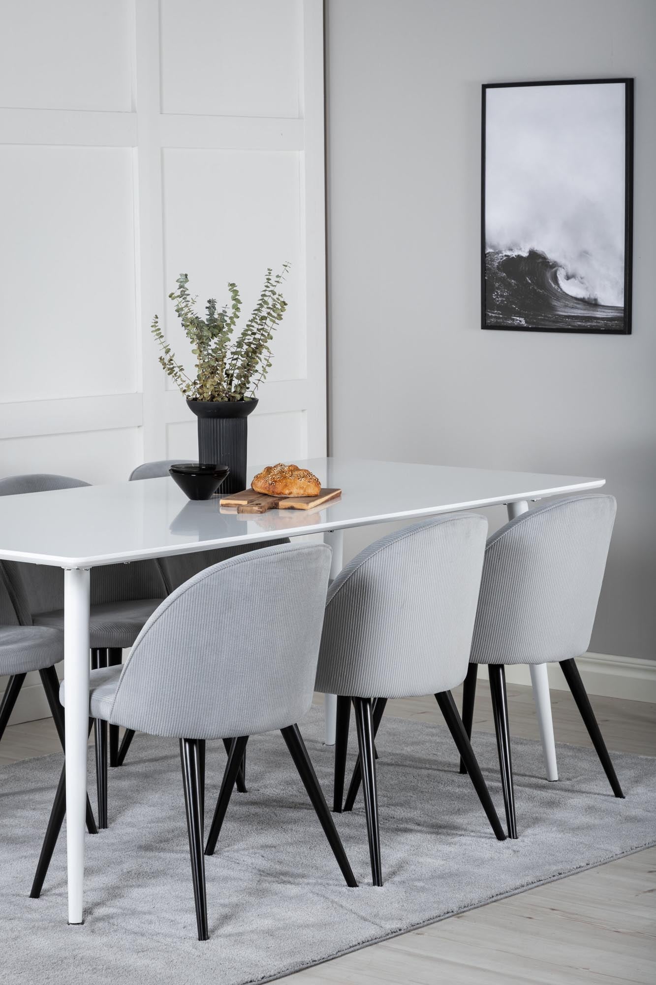 Elegantes Polar Esszimmerset 180cm mit 6 edlen Samtstühlen.