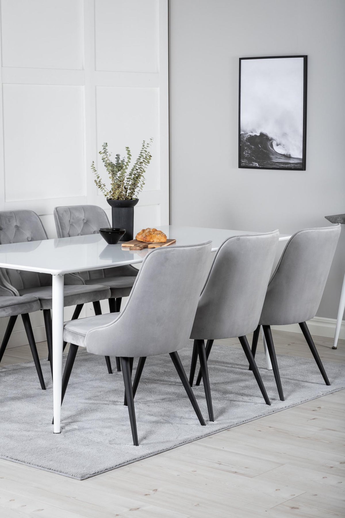 Polar Esszimmerset + Velvet Deluxe 180cm/6St. in Schwarz präsentiert im Onlineshop von KAQTU Design AG. Esszimmerset ist von Venture Home