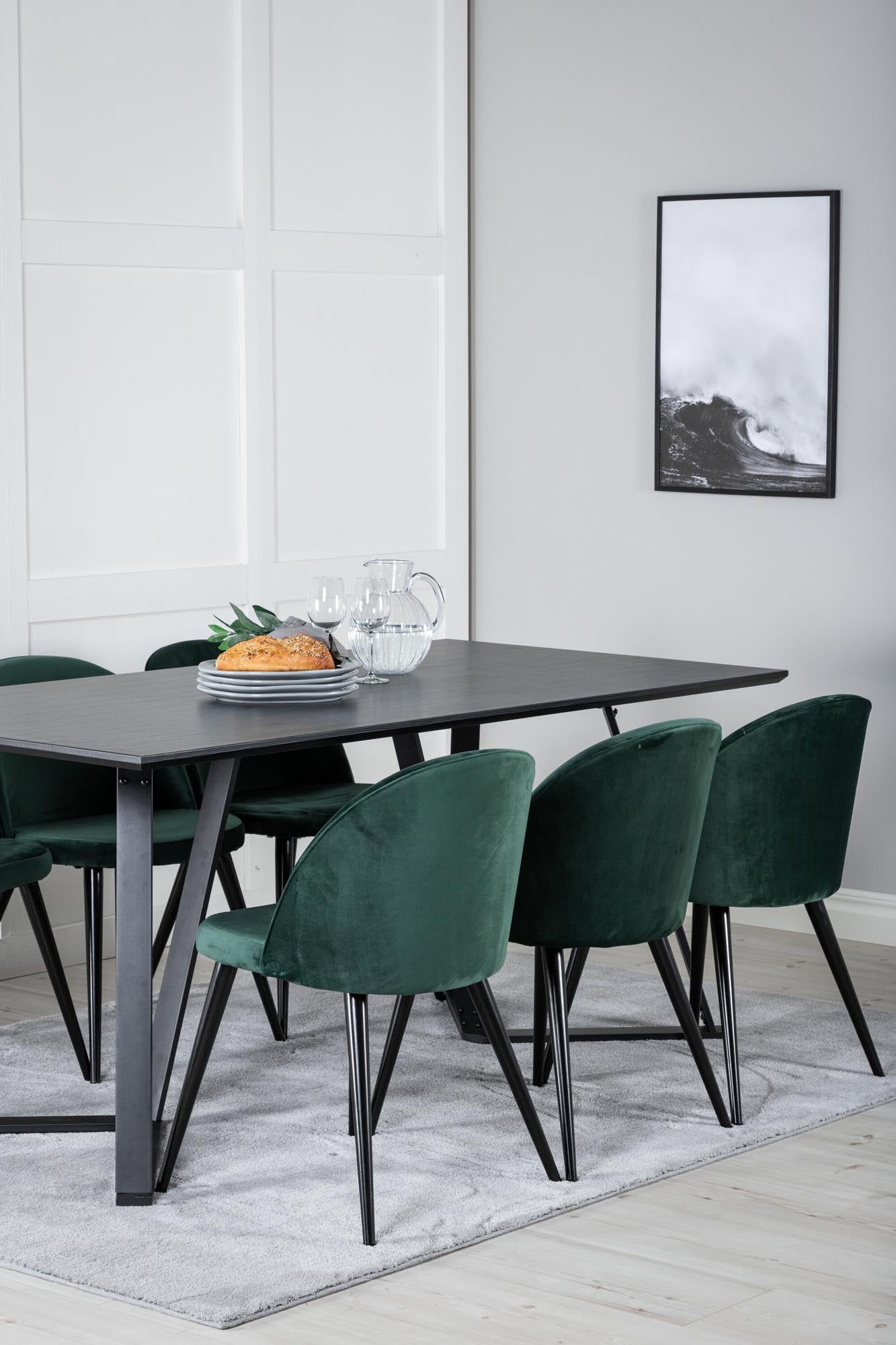 Marina Esszimmerset Velvet: Modernes Design für stilvolle Mahlzeiten.