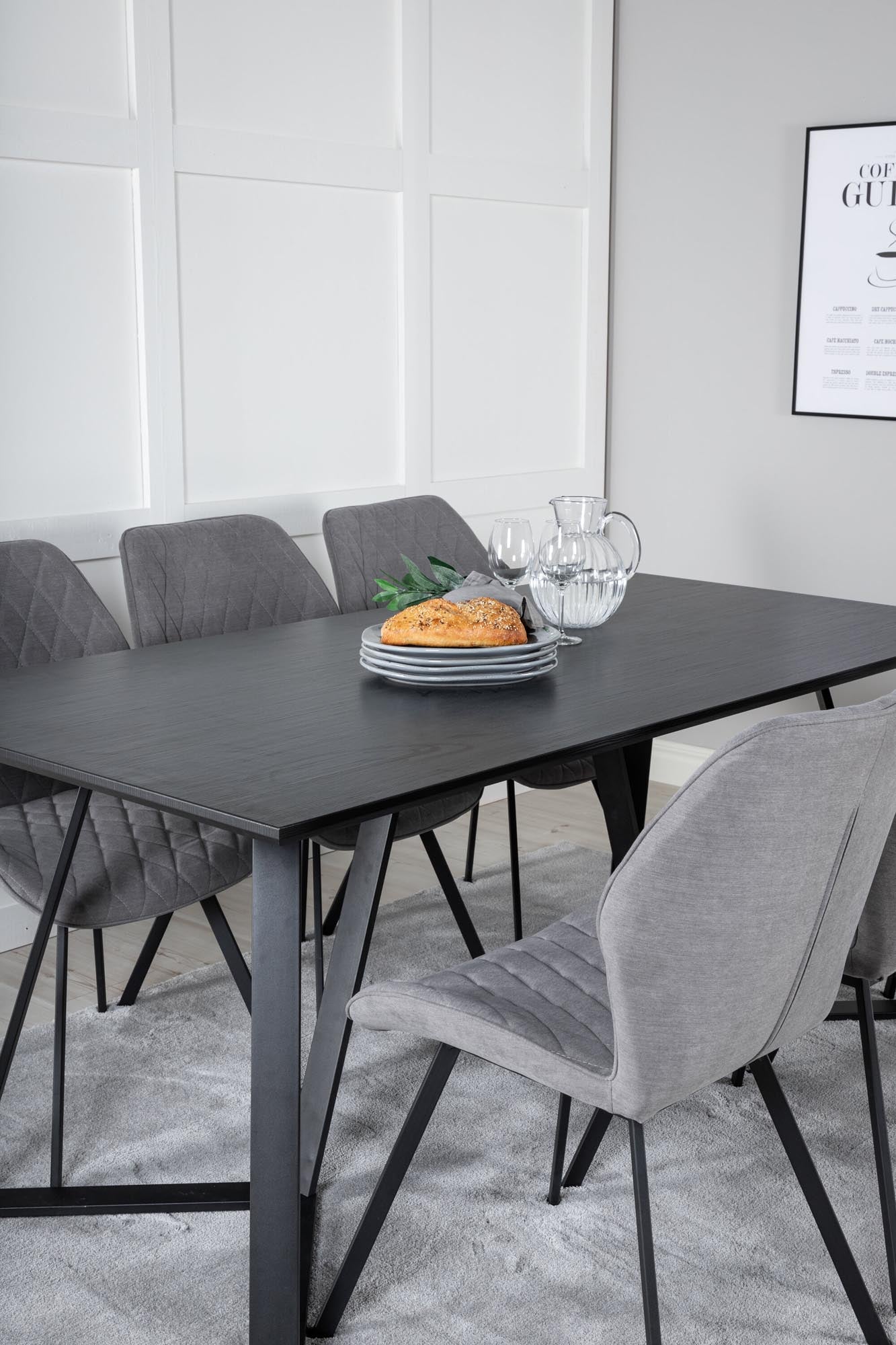 Marina Esszimmerset Gemma: Modernes Design für stilvolle Mahlzeiten.