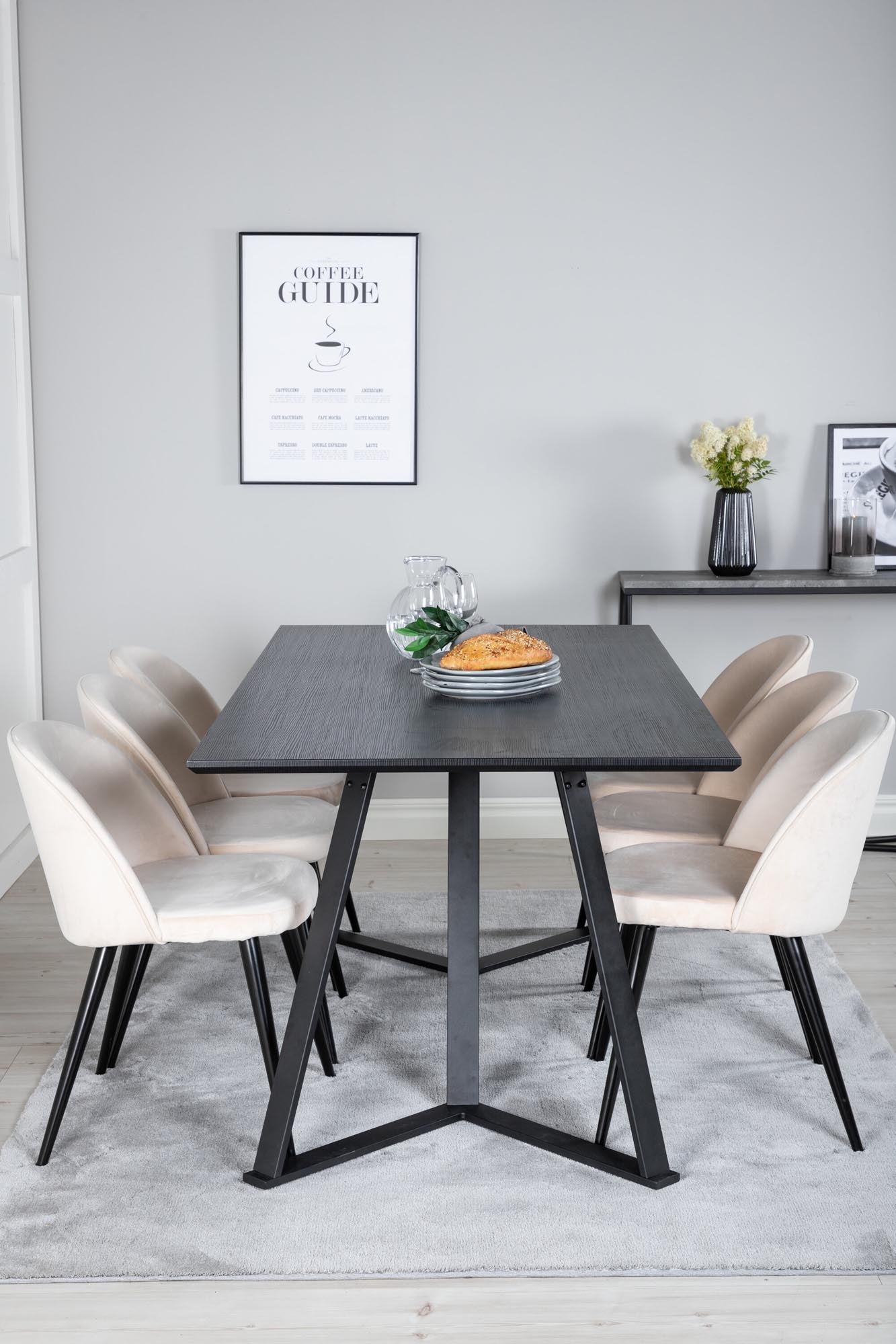 Marina Esszimmerset: Modernes Design für stilvolle Essbereiche.