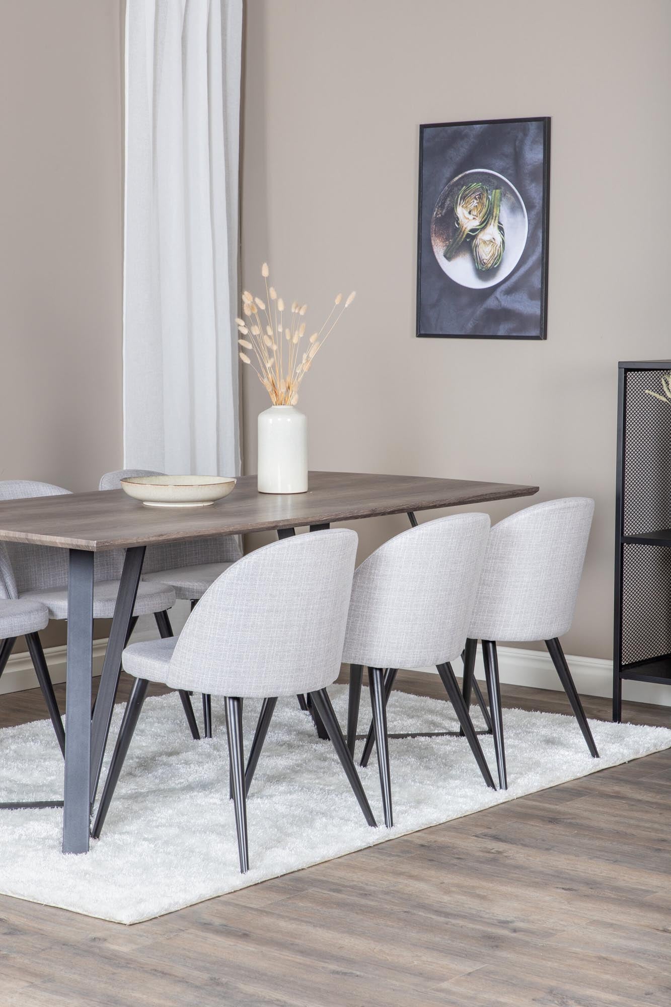 Marina Esszimmerset Velvet: Stilvolle Eleganz für Ihr Esszimmer.