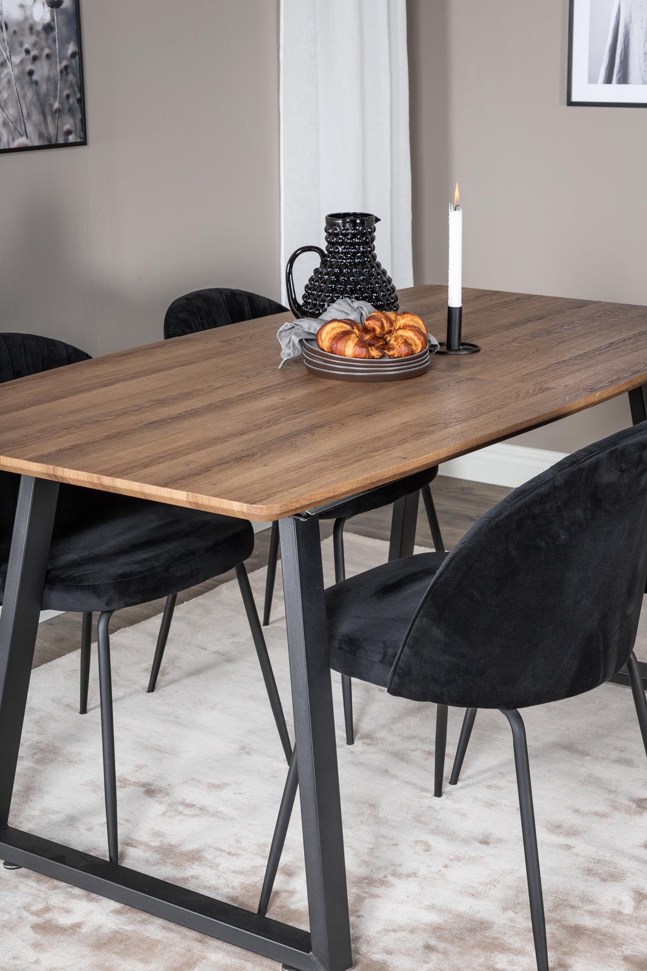 Inca Esszimmerset: Praktisch ausziehbar für gesellige Anlässe.