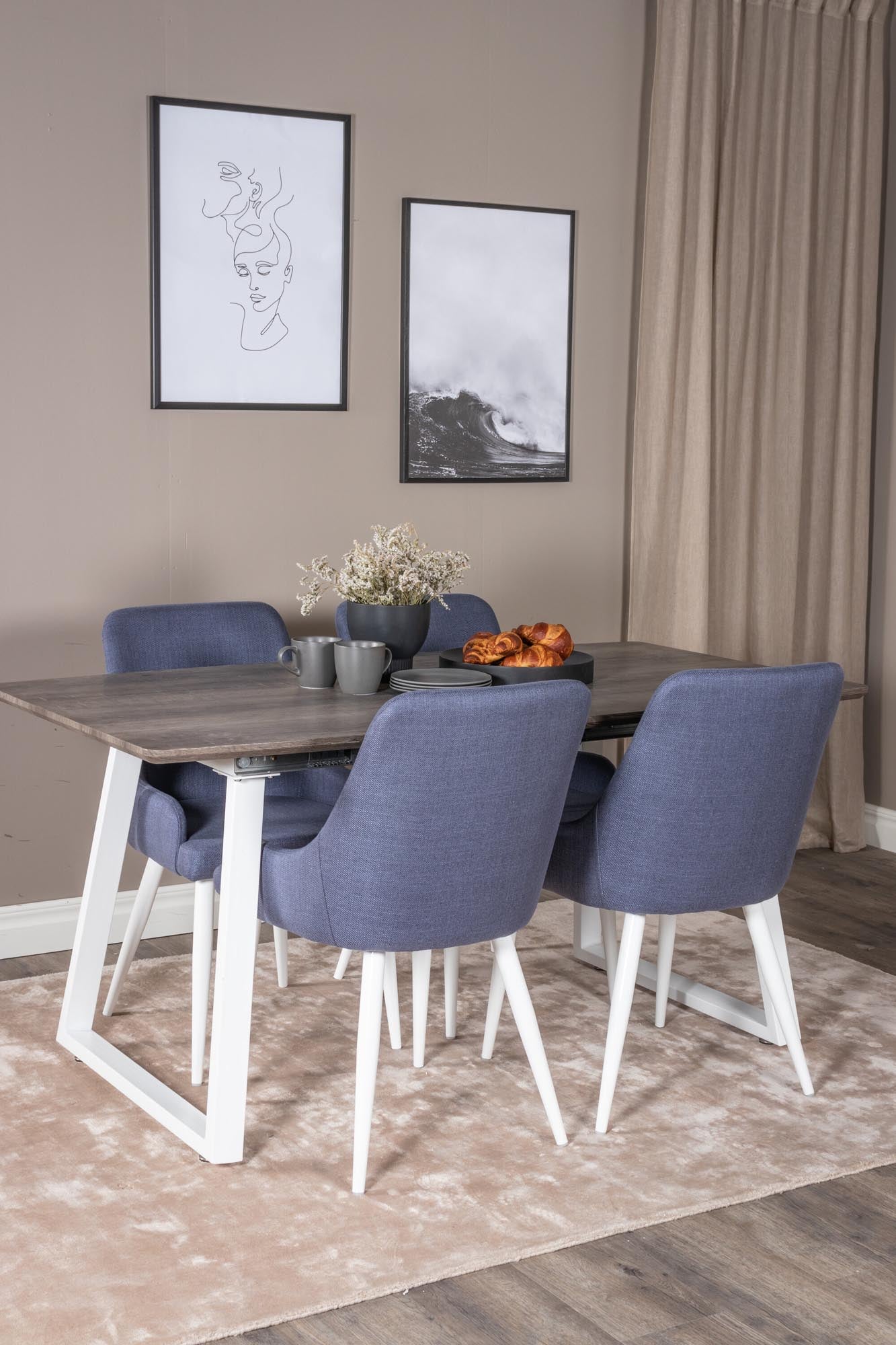 Inca Esszimmerset: Flexibles, modernes Design mit ausziehbarem Tisch und stilvollen Stühlen für unvergessliche Momente im Essbereich.