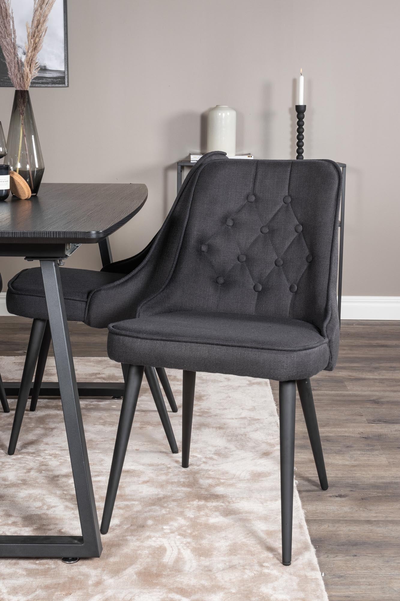 Inca Esszimmerset: Ausziehbarer Esstisch (160 cm) mit luxuriösen Samt-Stühlen. Ideal für gesellige Abende und festliche Anlässe.