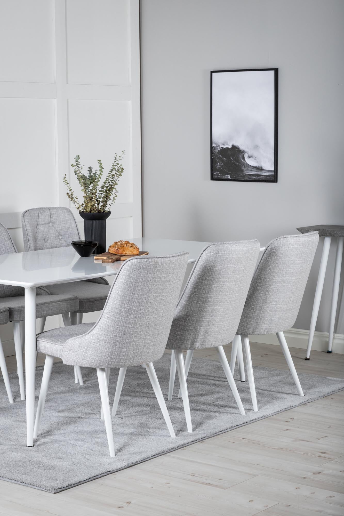 Elegantes Esszimmerset mit 180cm Tisch und 6 Stühlen in Samtoptik, ideal für stilvolle und komfortable Mahlzeiten.