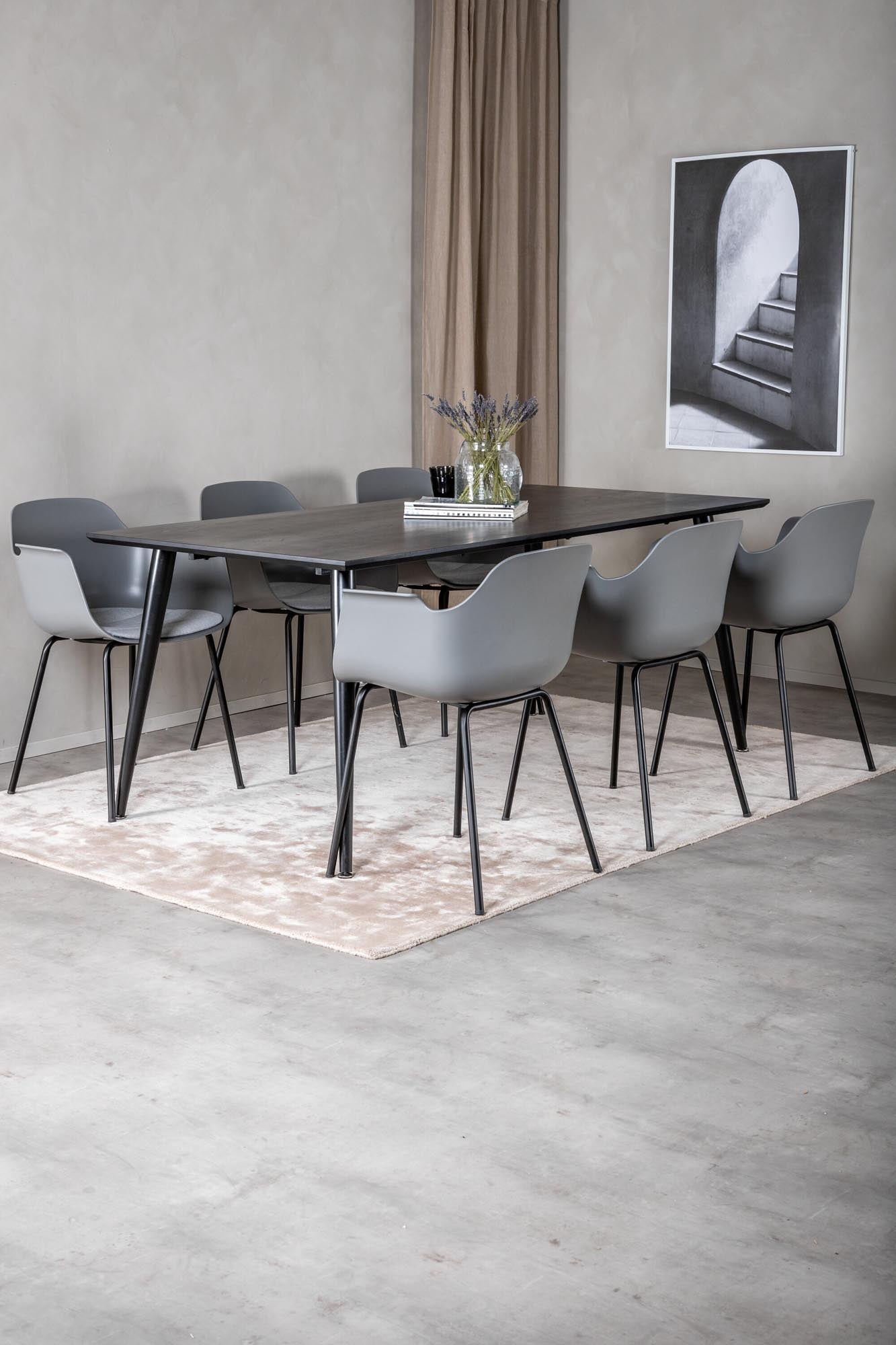 Entdecken Sie das Dipp Esszimmerset von Venture Home: Eleganz und Komfort für gesellige Momente mit Familie und Freunden.