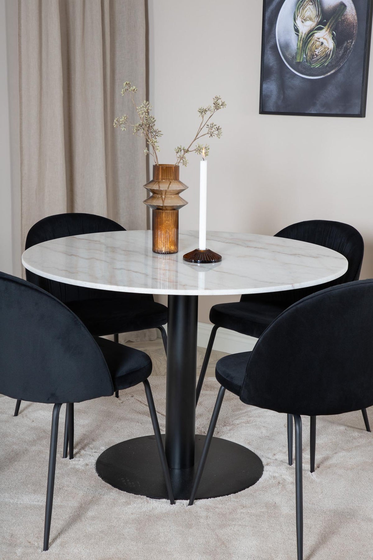 Estelle Esszimmerset + Wrinkles ⌀106cm/4St. in Weiss / Schwarz präsentiert im Onlineshop von KAQTU Design AG. Esszimmerset ist von Venture Home