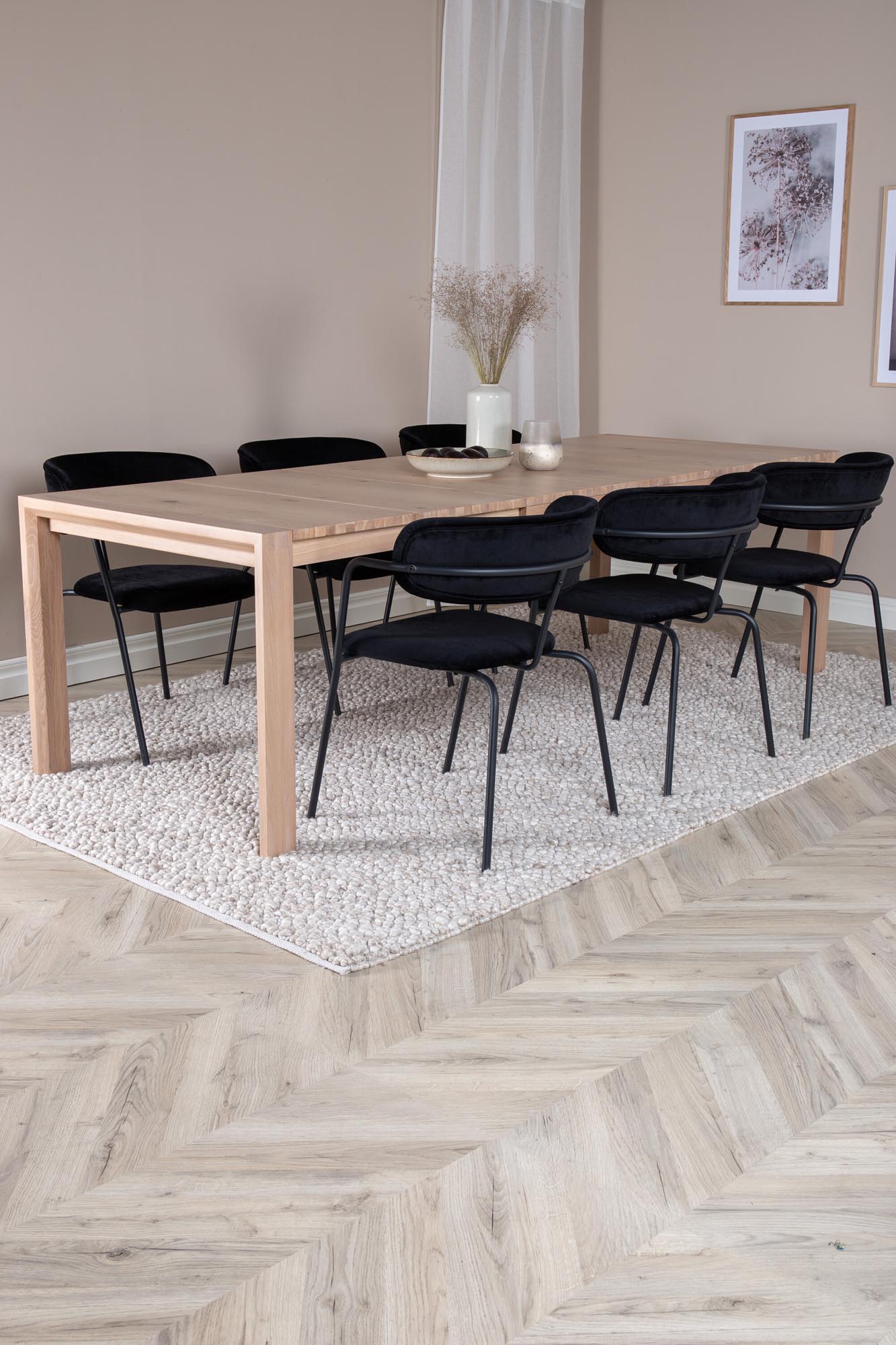 Elegantes Esszimmerset, erweiterbar für 6 Personen, von Venture Home.