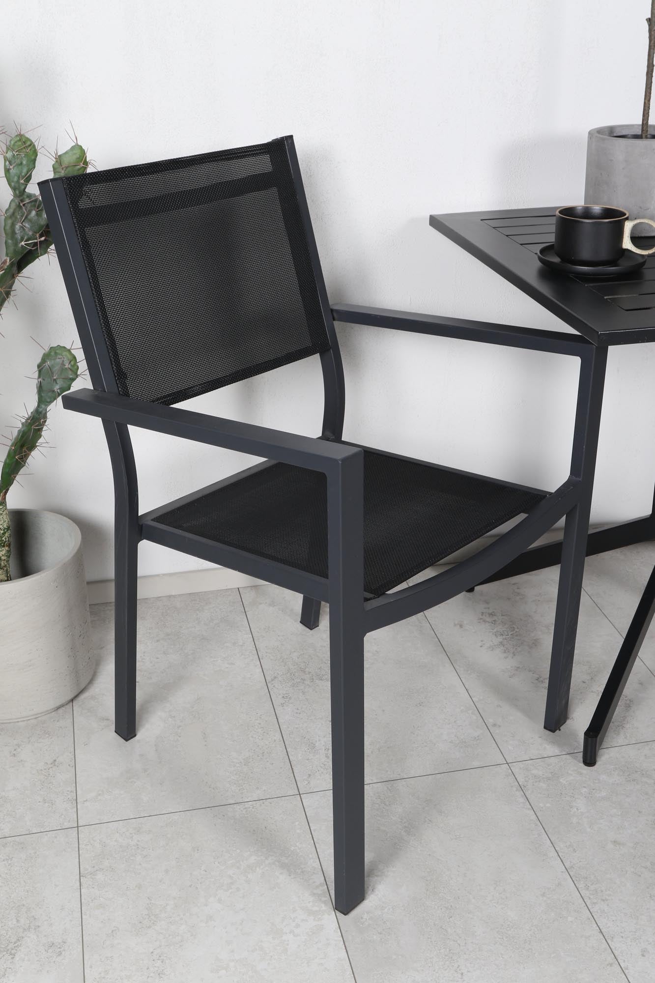 Way Outdoor-Tischset + Copacabana 70cm/2St. in Schwarz präsentiert im Onlineshop von KAQTU Design AG. Gartentischset ist von Venture Home
