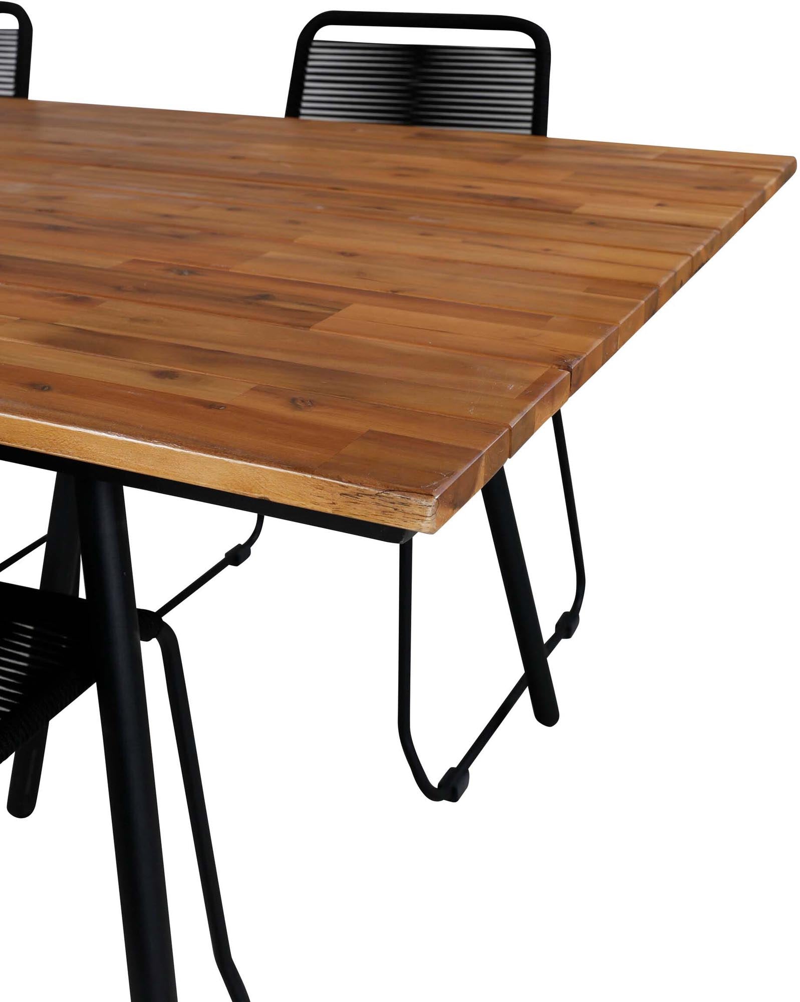 Chan Outdoor-Tischset + Lindos 200cm/4St. in Schwarz präsentiert im Onlineshop von KAQTU Design AG. Gartentischset ist von Venture Home