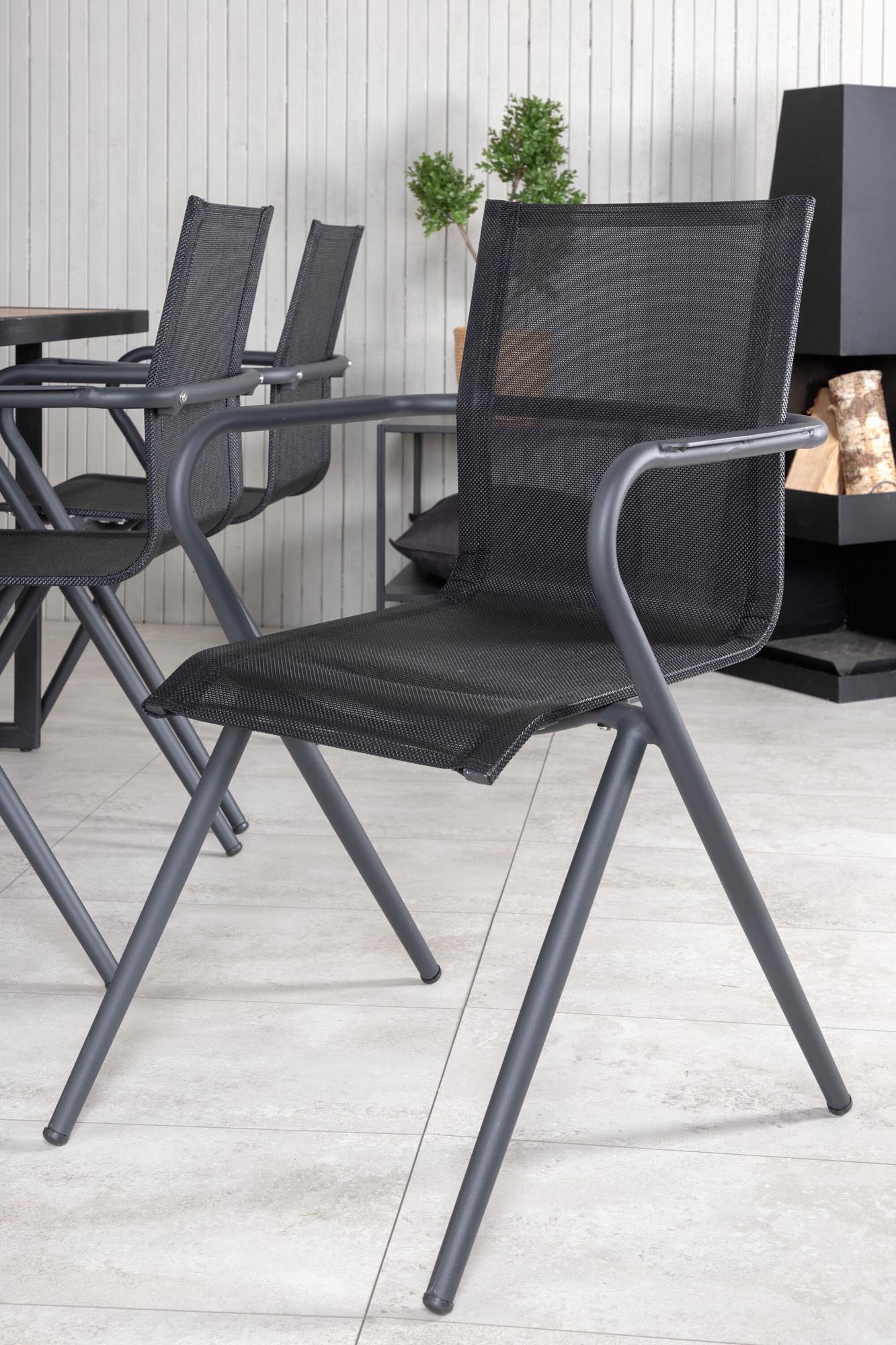 Stilvolles Khung Outdoor-Set 200cm/6St. von Venture Home, wetterfest.