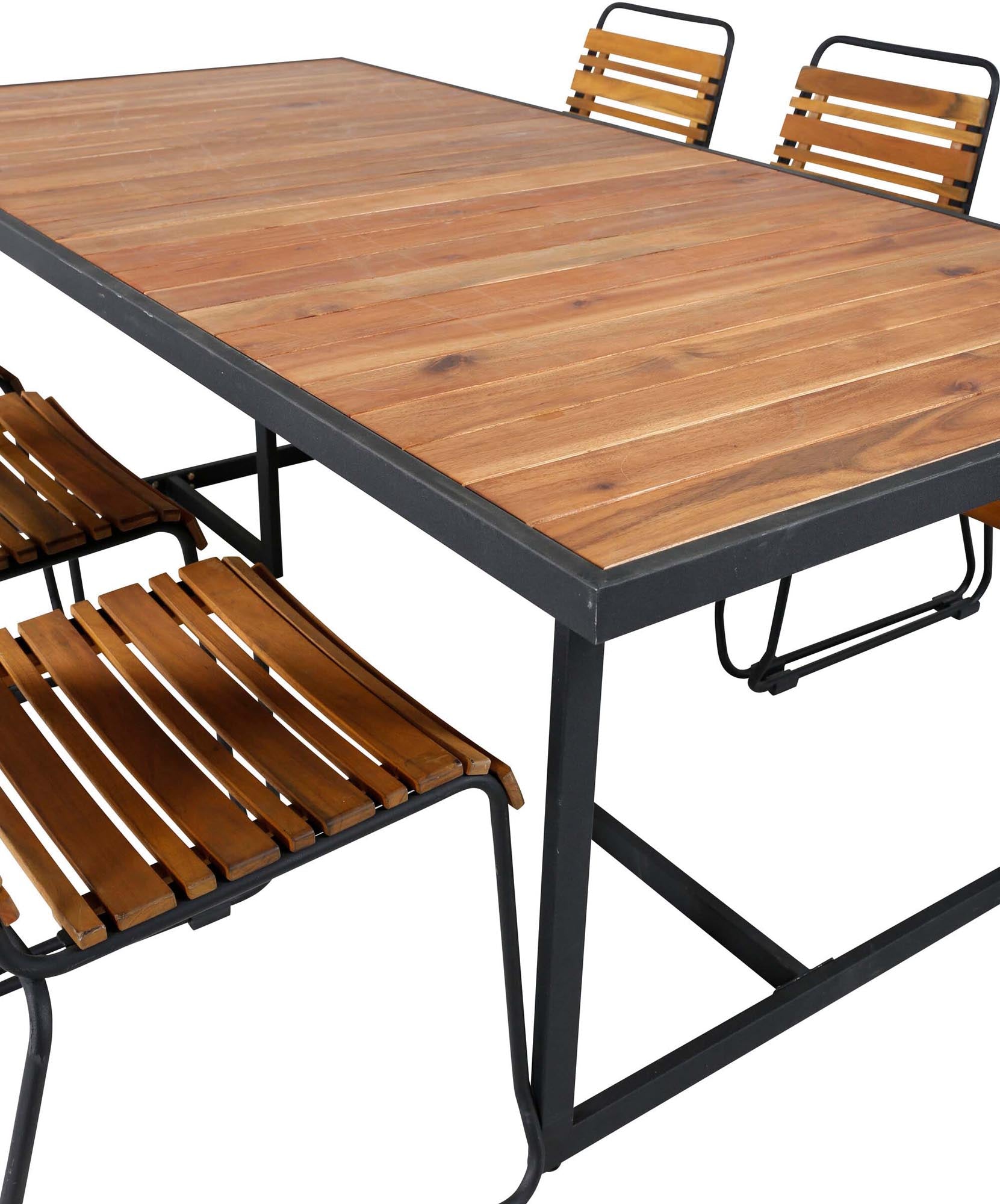 Stilvolles Khung Tischset: Perfekt für entspannte Outdoor-Abende.