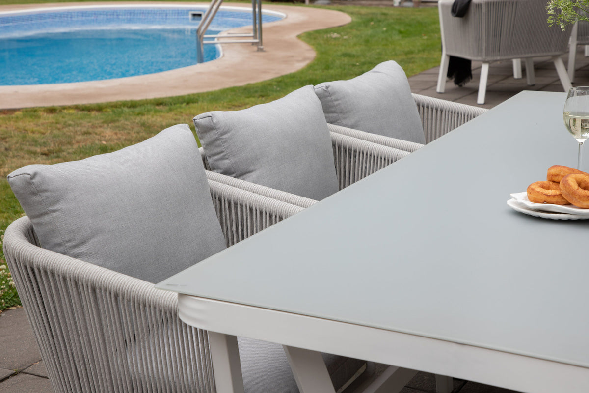 Virya Outdoor-Tischset 200cm/6St. in Grau weiss präsentiert im Onlineshop von KAQTU Design AG. Gartentischset ist von Venture Home