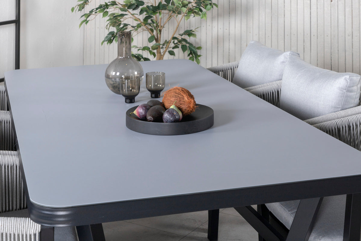 Virya Outdoor-Tischset 200cm/6St. in Schwarzgrau präsentiert im Onlineshop von KAQTU Design AG. Gartentischset ist von Venture Home