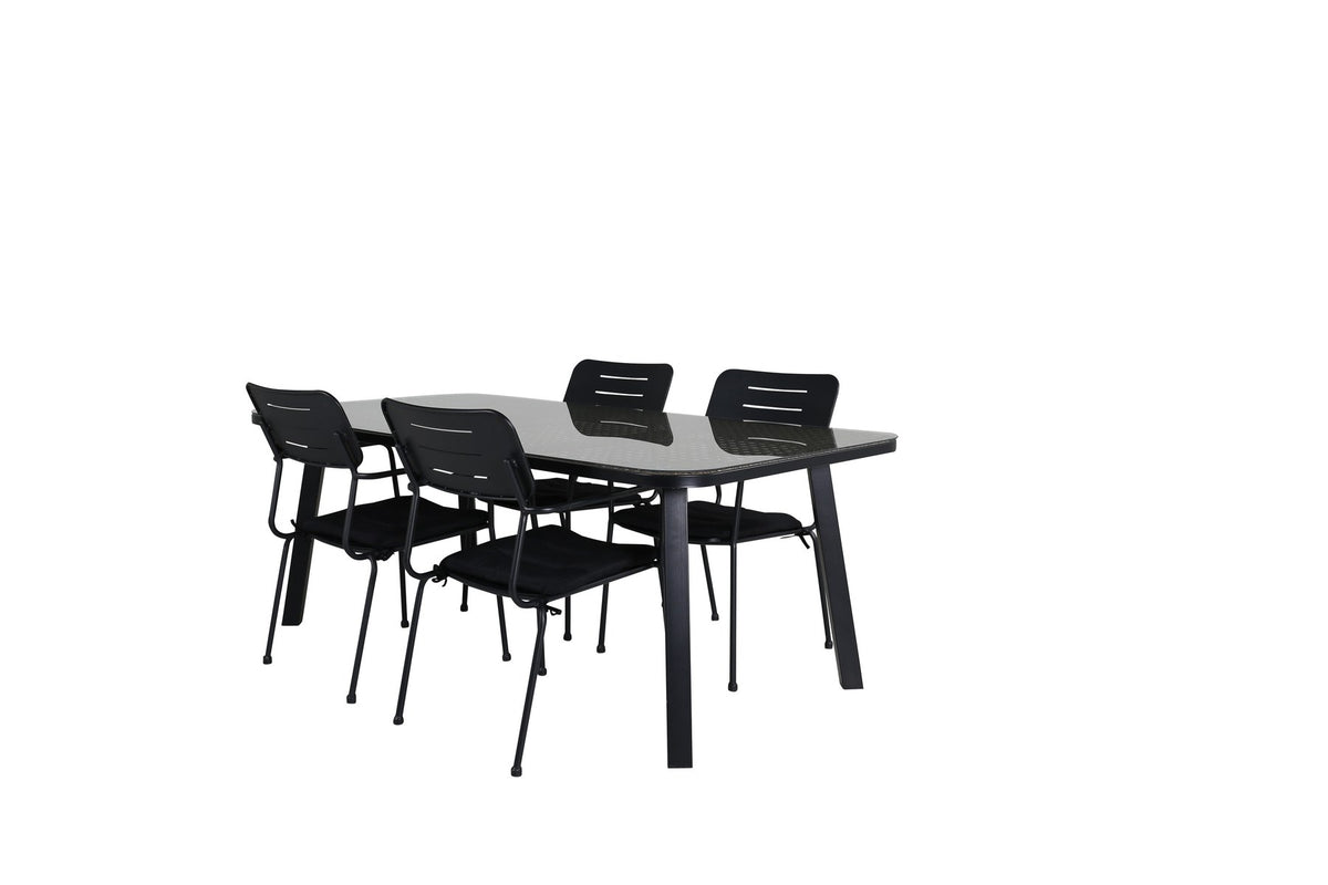 Zwei schwarze Esszimmerstühle mit Weidegeflecht und Polyesterseil sowie rechteckiger Glastisch mit Stahlbeinen, Masse 200x100 cm.