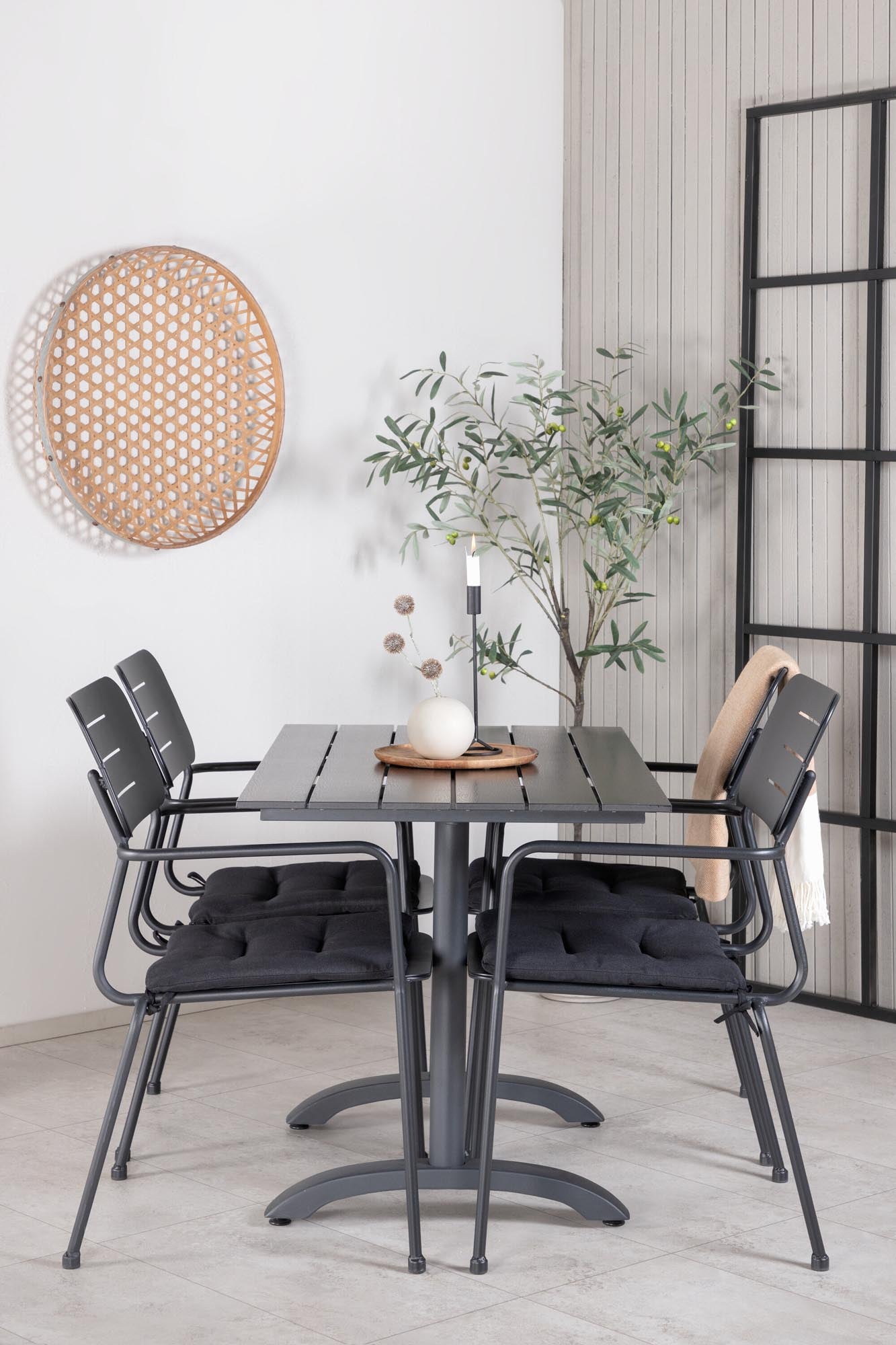 Denver Outdoor-Tischset + Nicke 120cm/4St. in Schwarz präsentiert im Onlineshop von KAQTU Design AG. Gartentischset ist von Venture Home